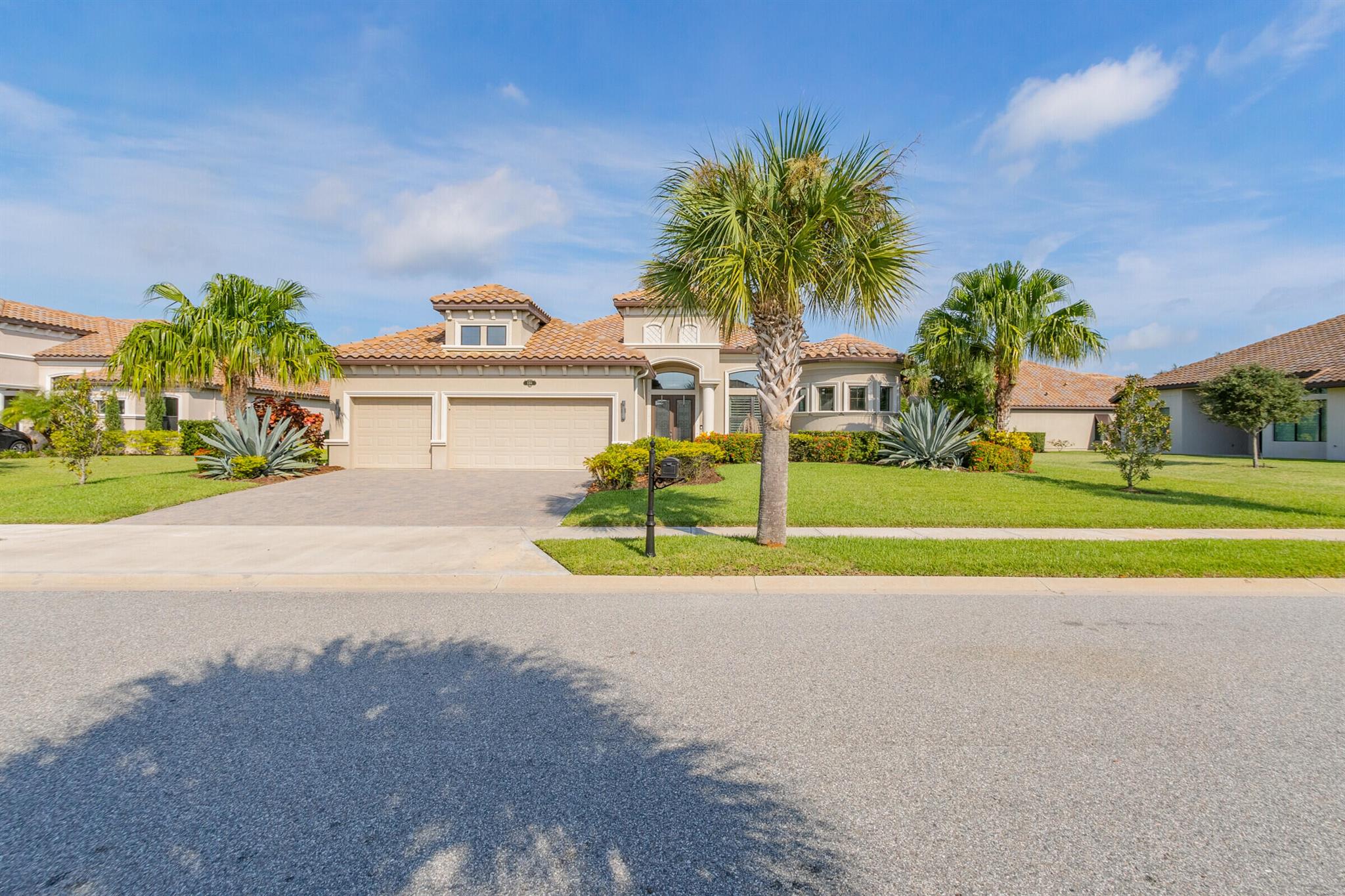 ST. ANDREWS MANOR PHASE THREE - Residential