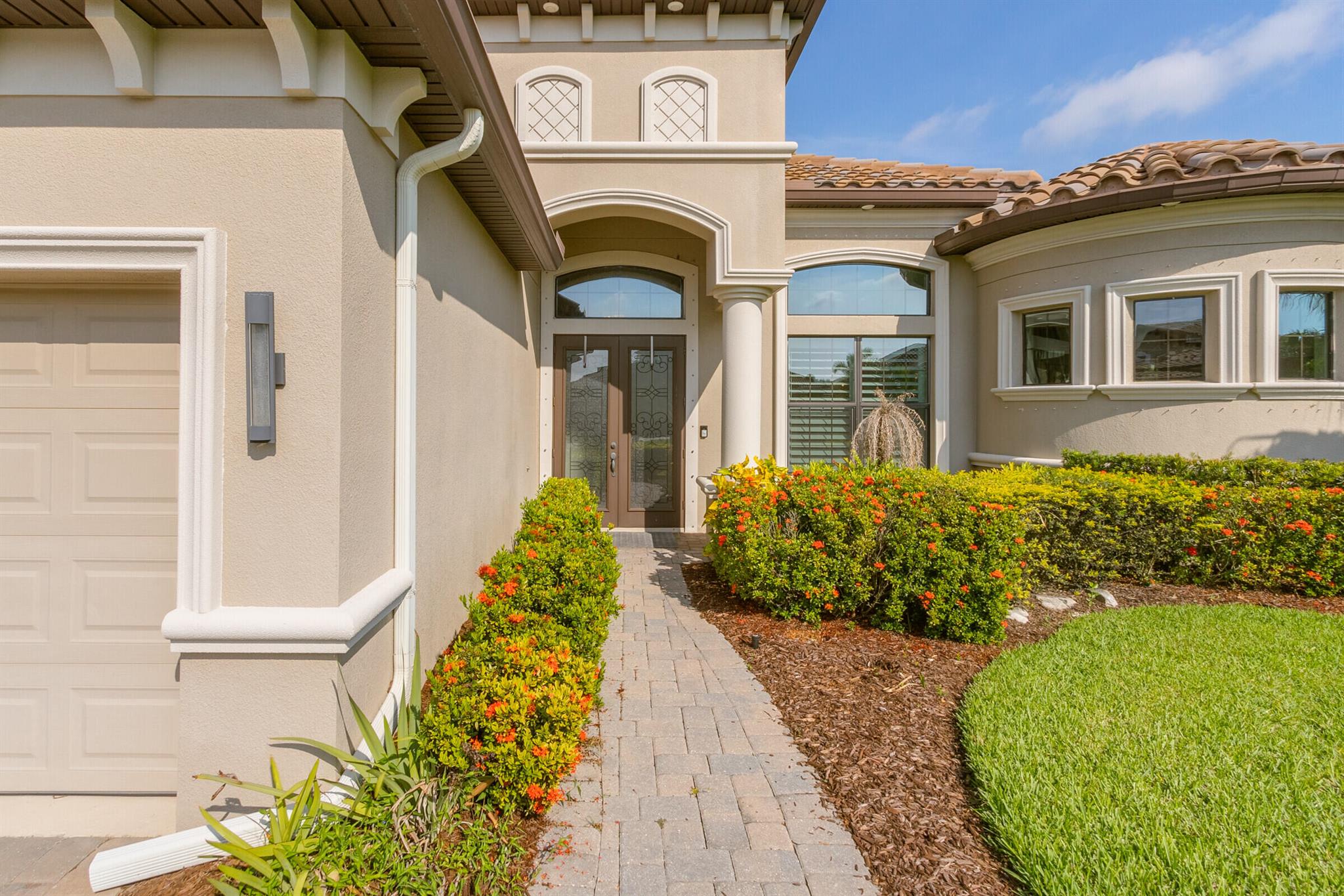 ST. ANDREWS MANOR PHASE THREE - Residential