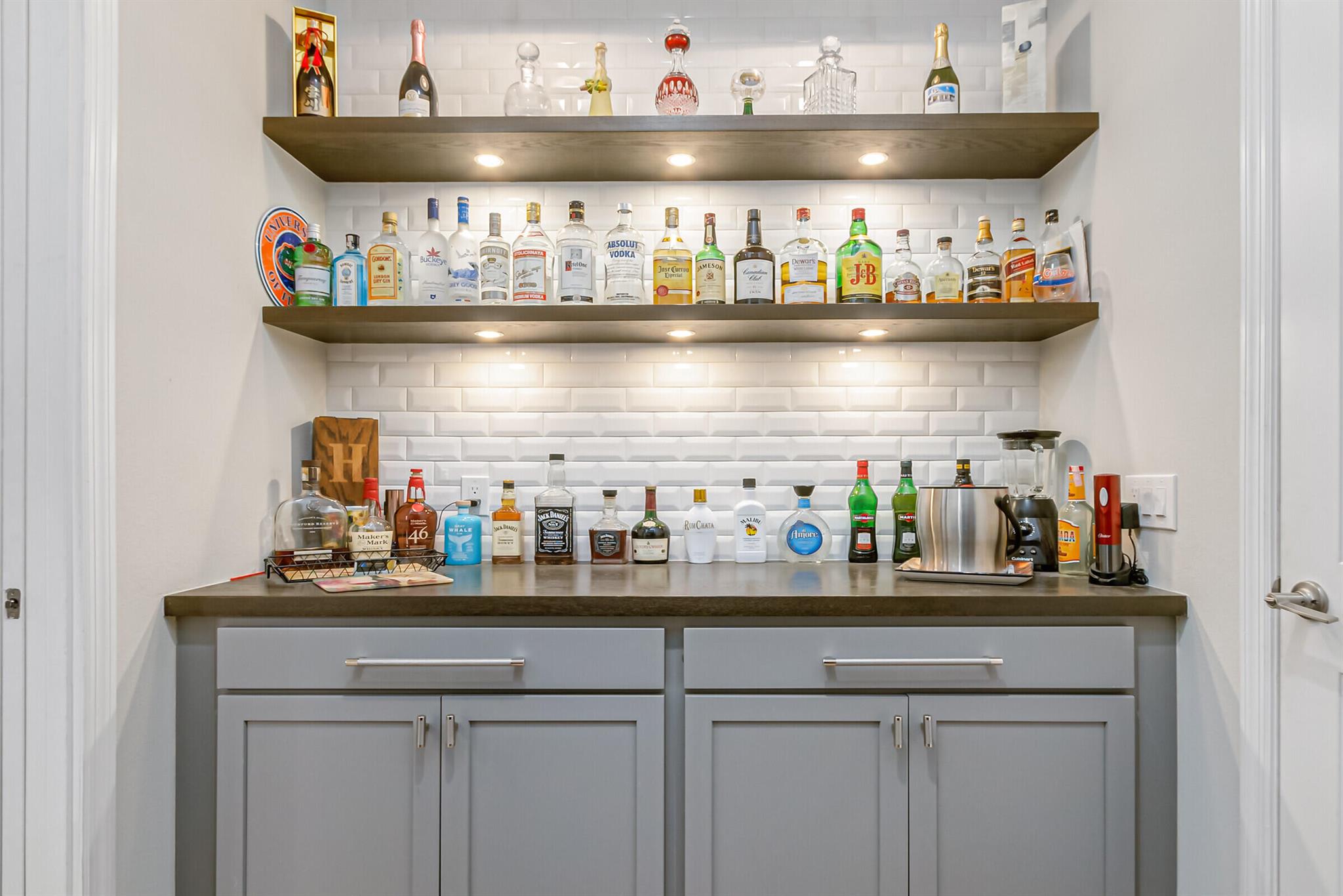 ST. ANDREWS MANOR PHASE THREE - Residential