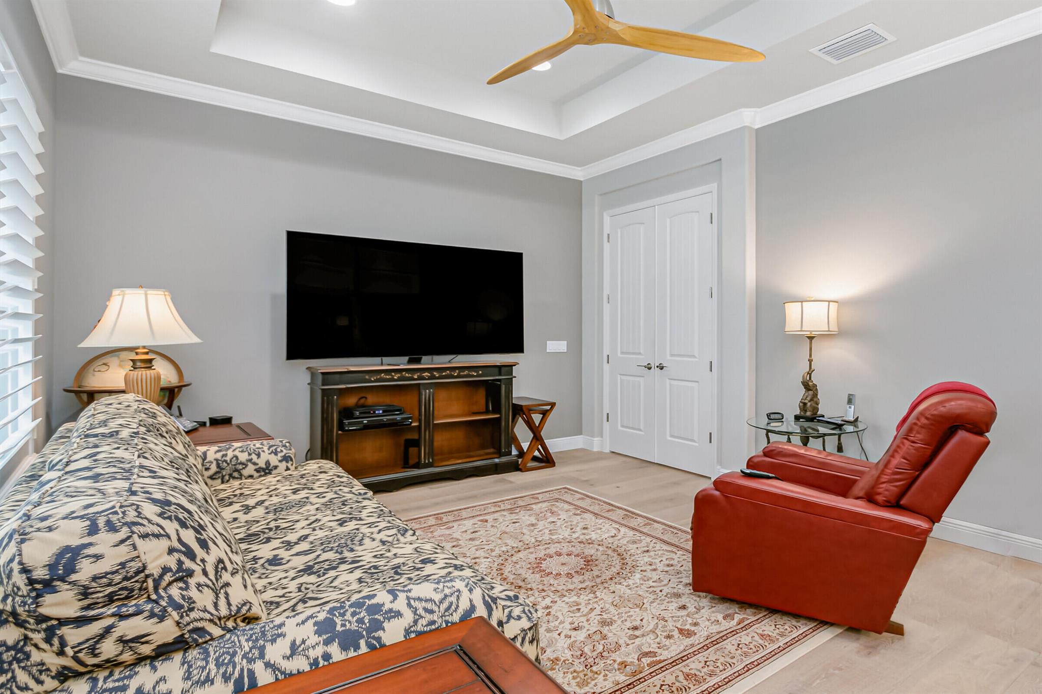 ST. ANDREWS MANOR PHASE THREE - Residential