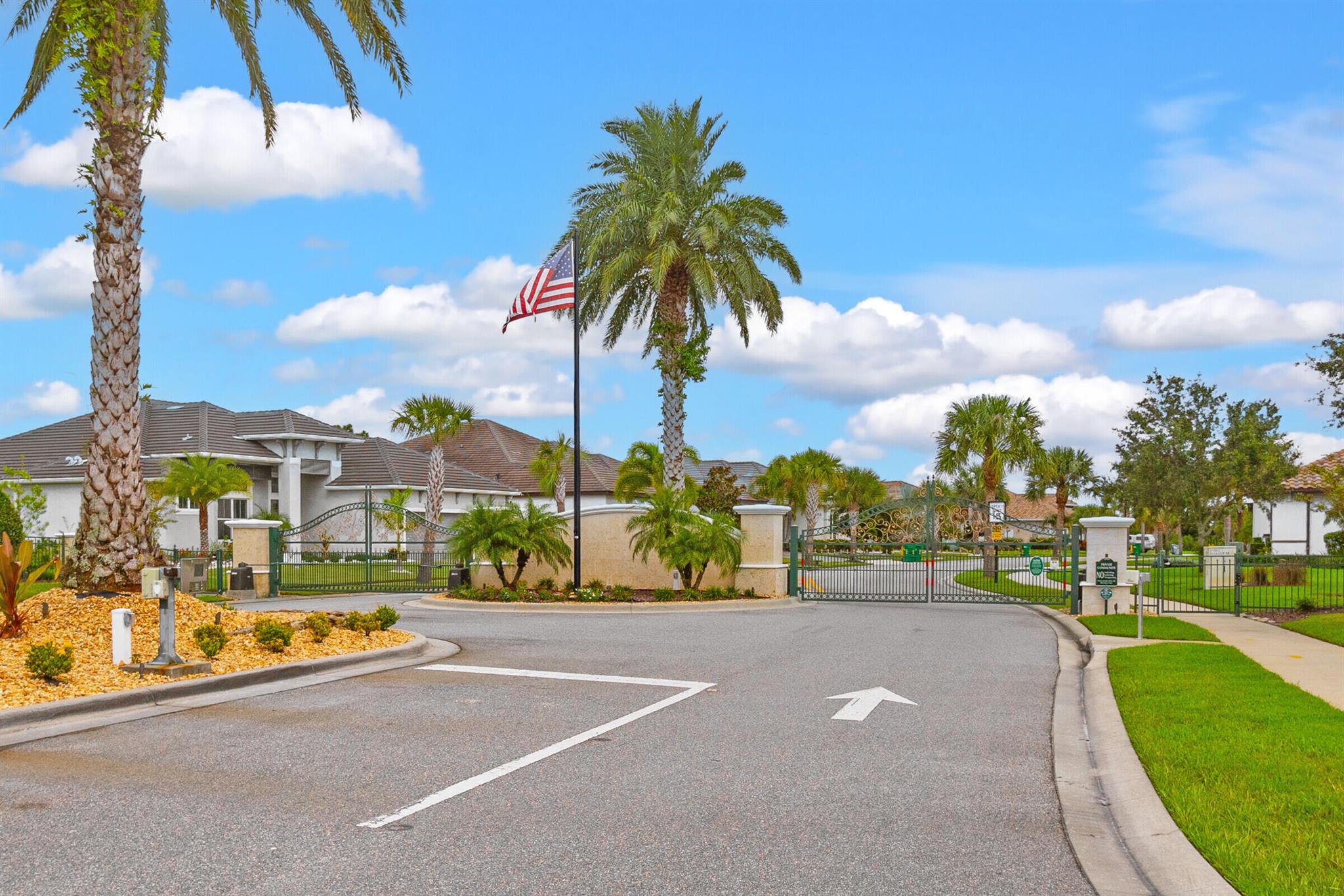 ST. ANDREWS MANOR PHASE THREE - Residential