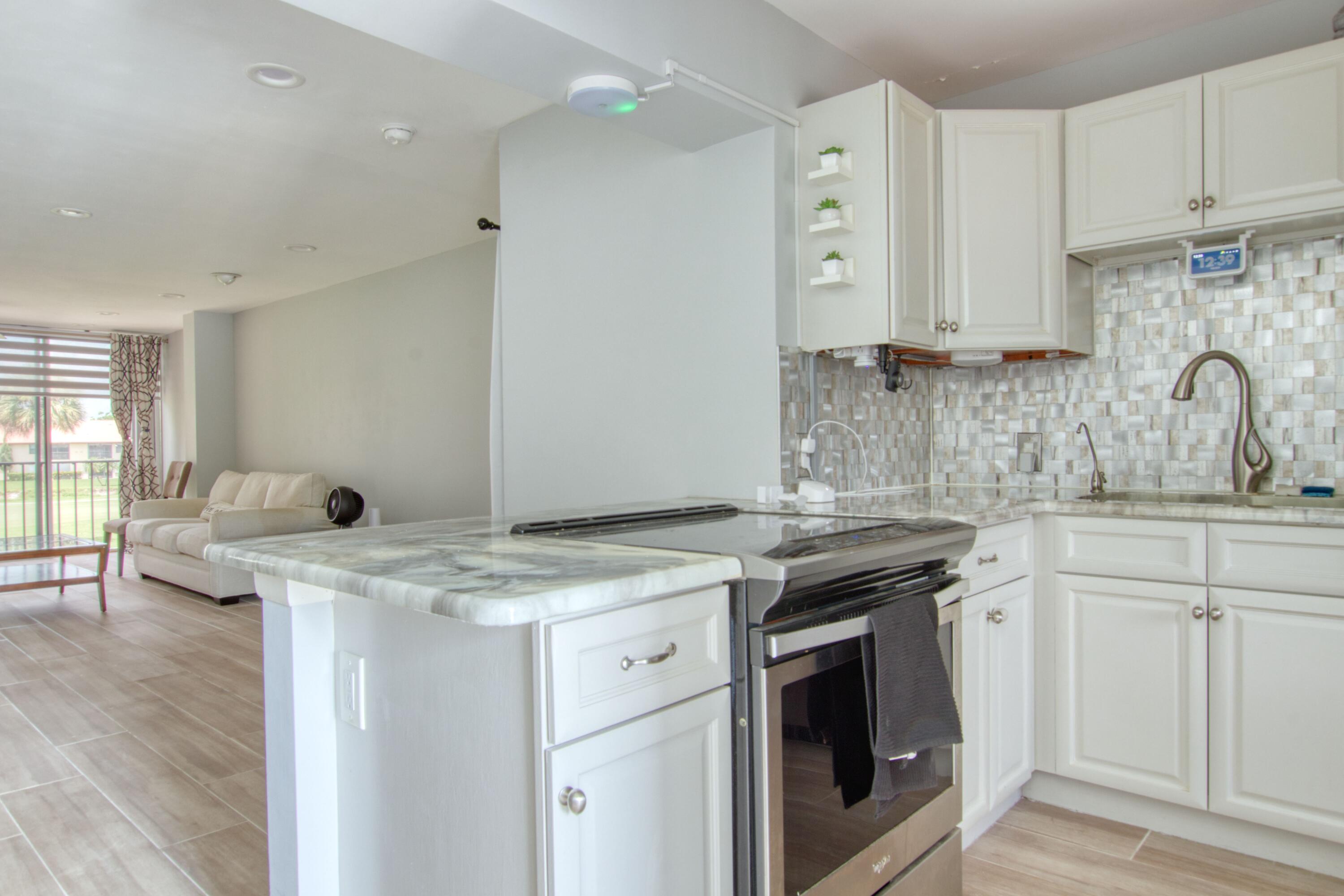 4471 Luxemburg Court 206