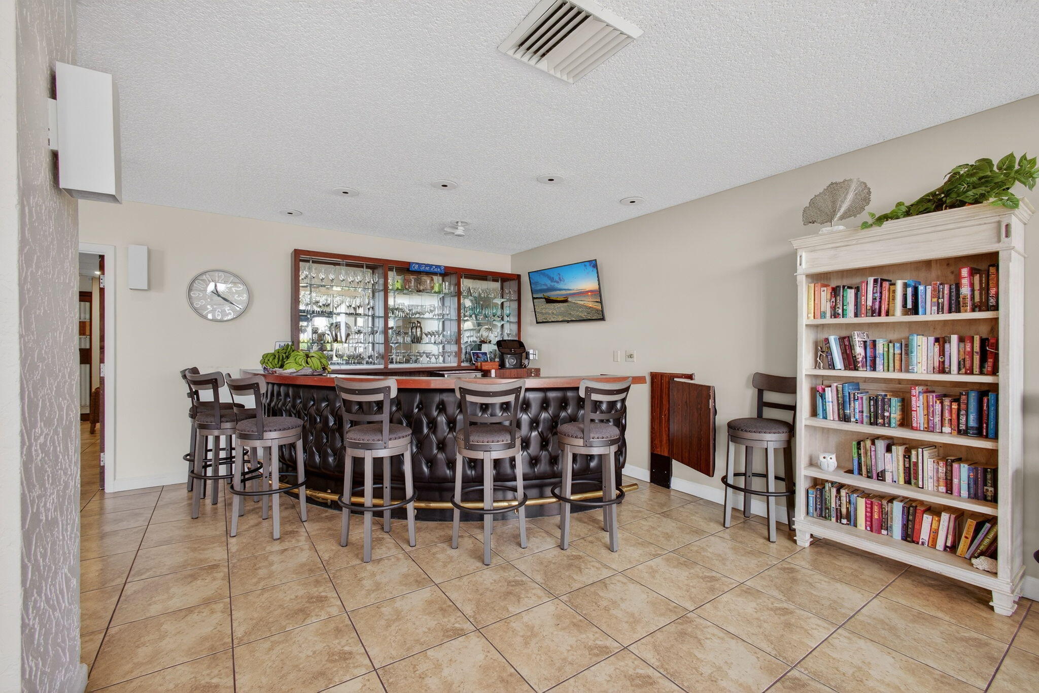 SEA PALMS CONDOMINIUM - Residential