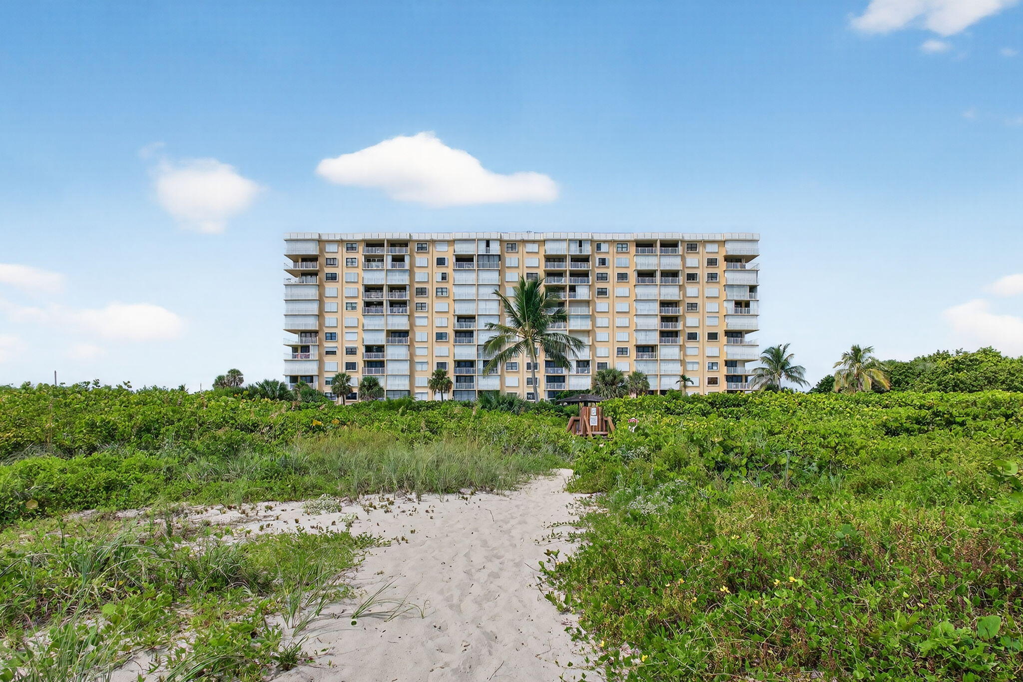 SEA PALMS CONDOMINIUM - Residential