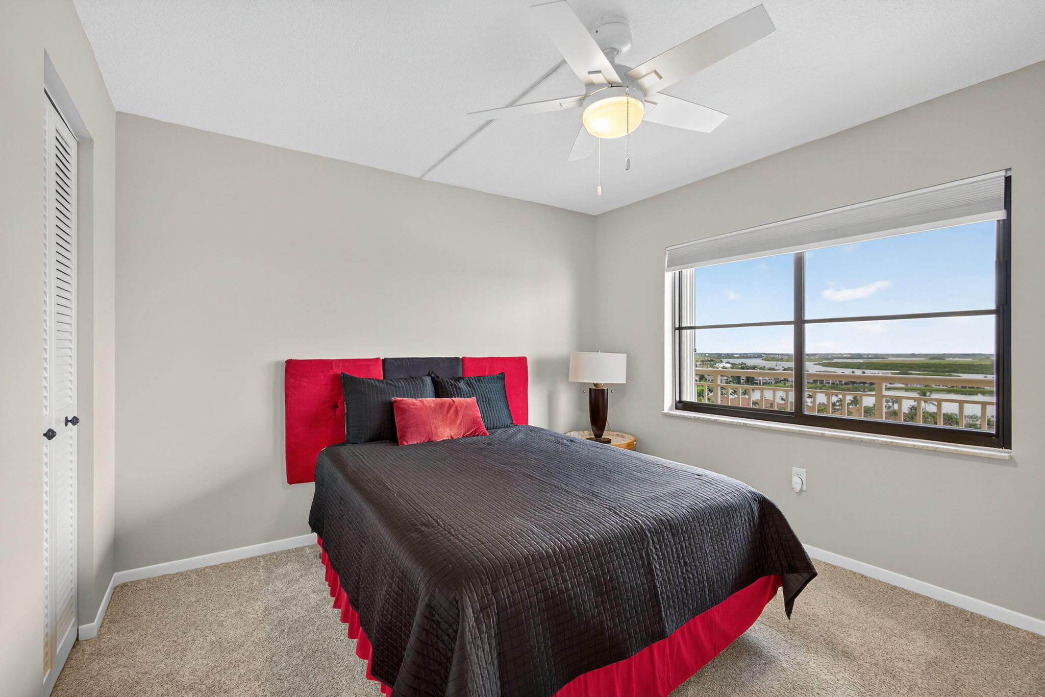 SEA PALMS CONDOMINIUM - Residential