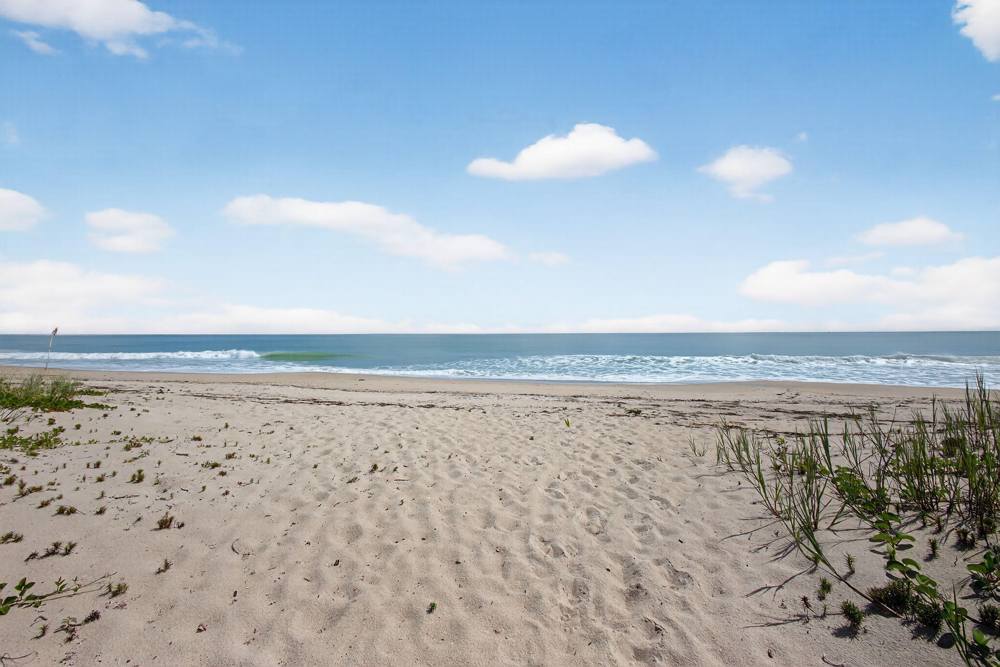 SEA PALMS CONDOMINIUM - Residential