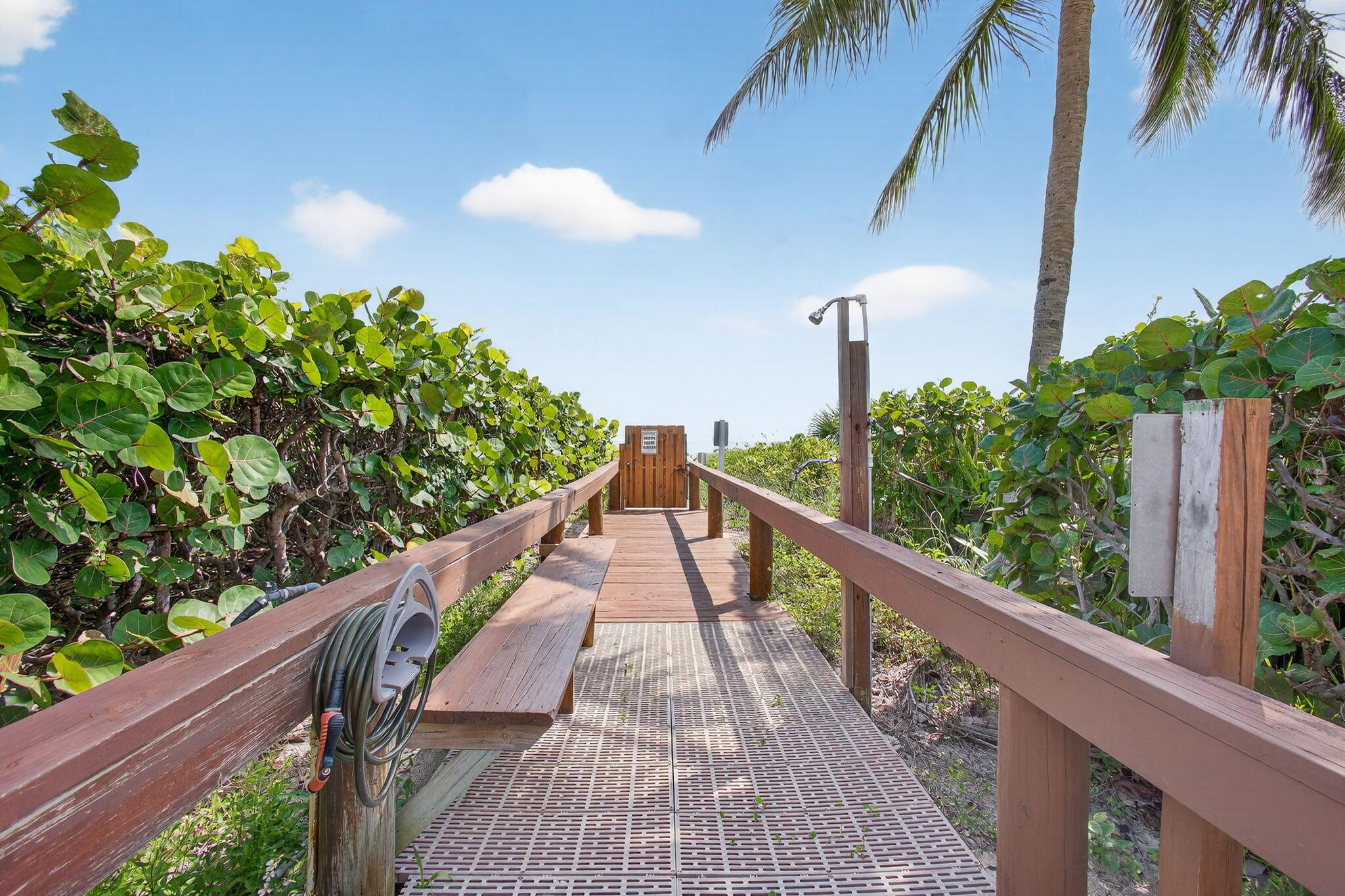 SEA PALMS CONDOMINIUM - Residential