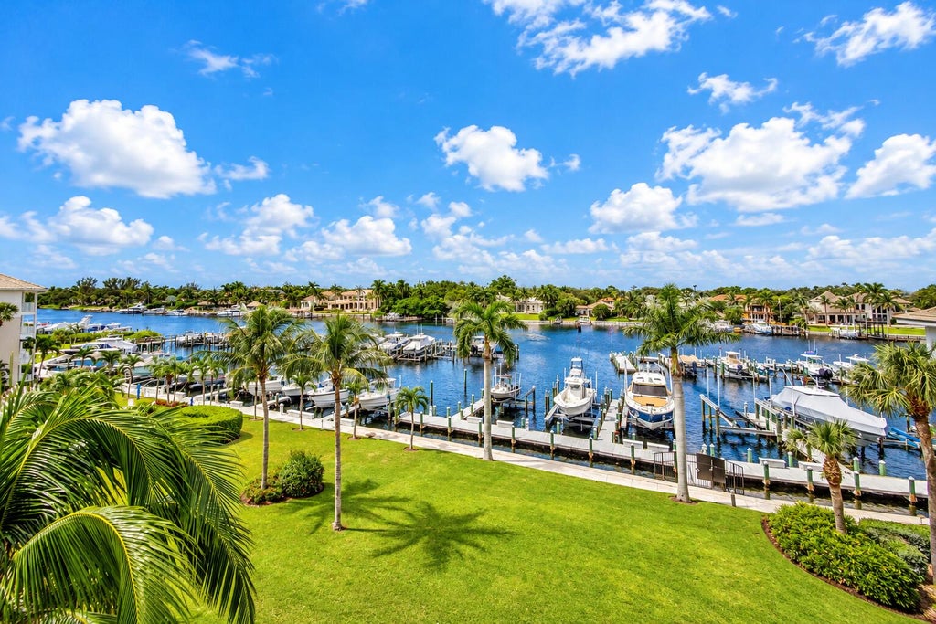 Photo of 732 Bay Colony Drive S, Juno Beach, FL 33408 (MLS # B26090212)