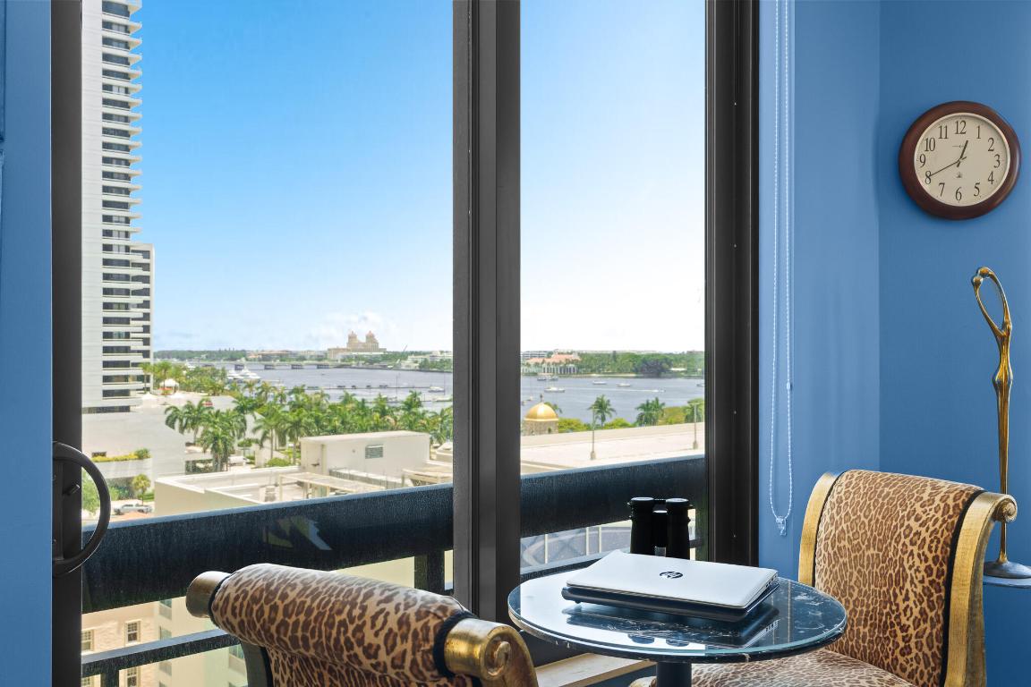 801 S Olive Avenue 711