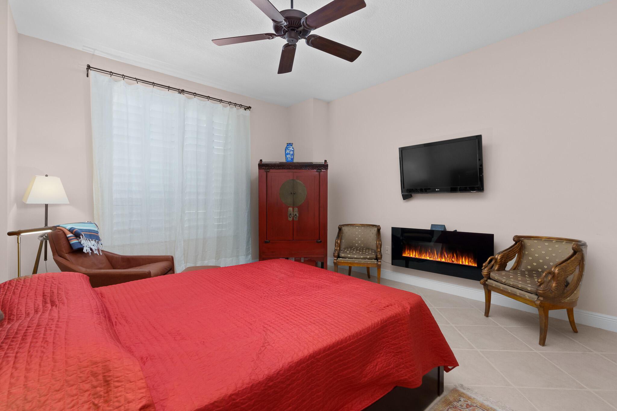 ONE CITY PLAZA CONDO - Residential