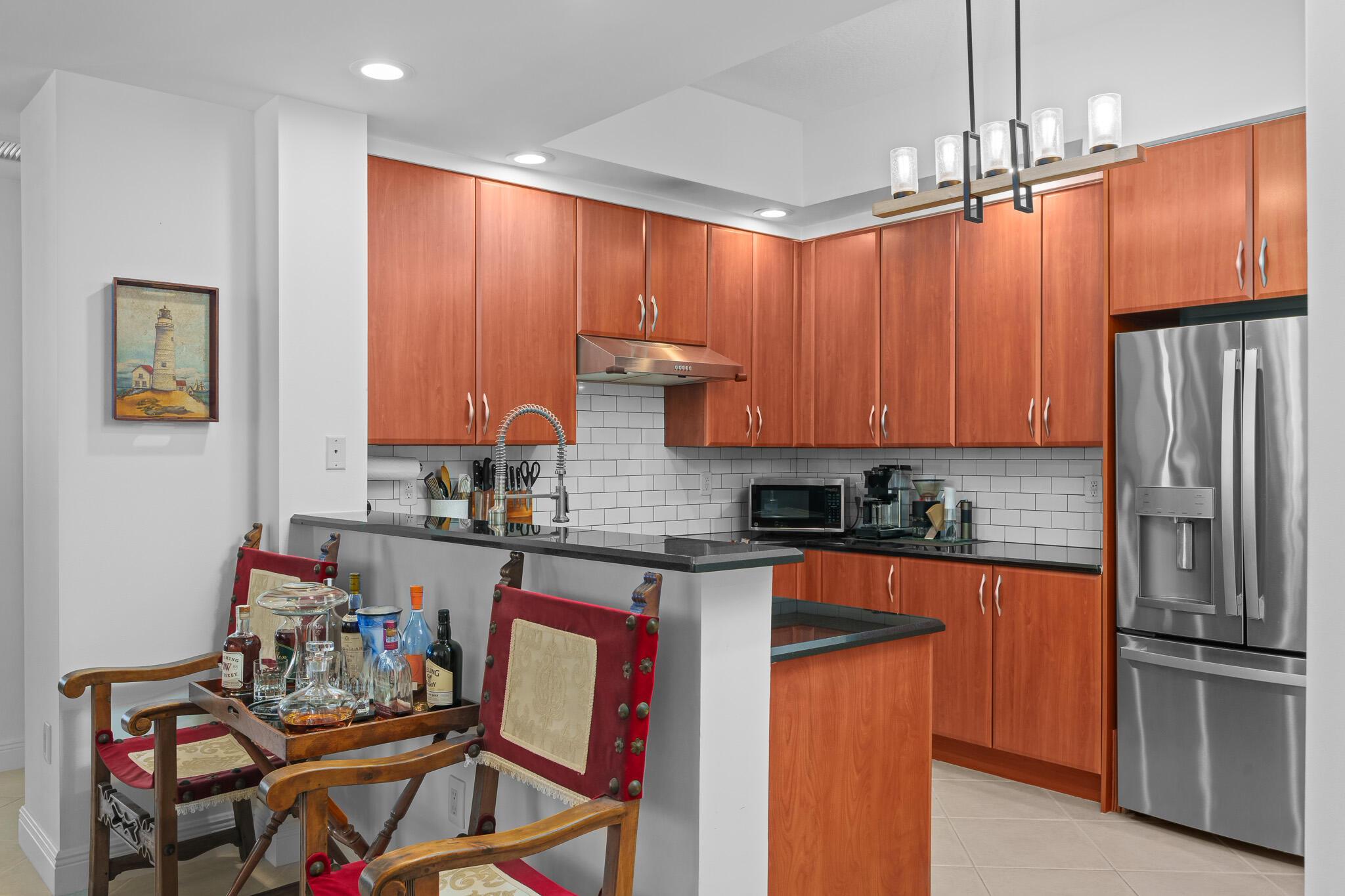 ONE CITY PLAZA CONDO - Residential