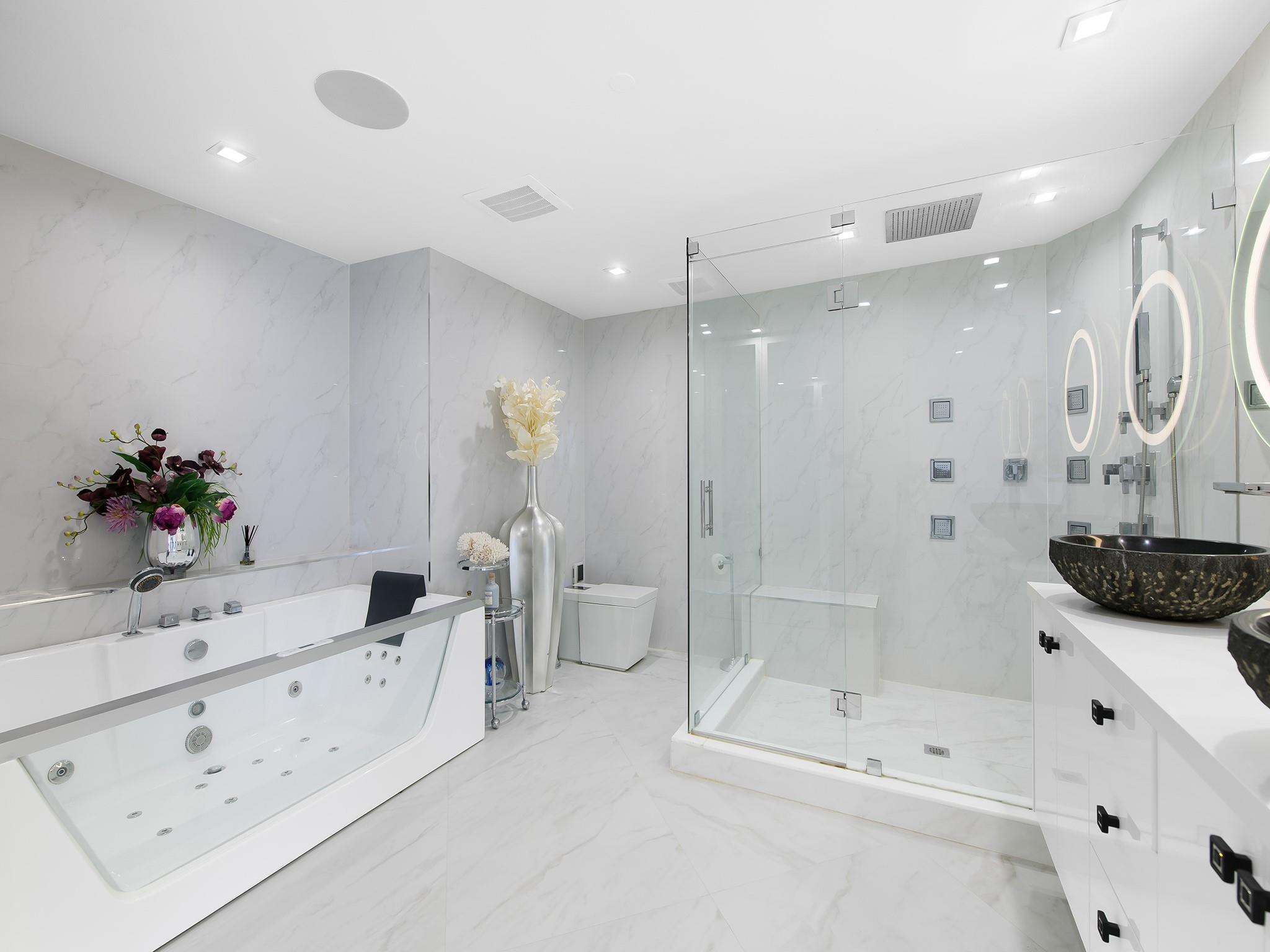 Europa by the Sea - Residential