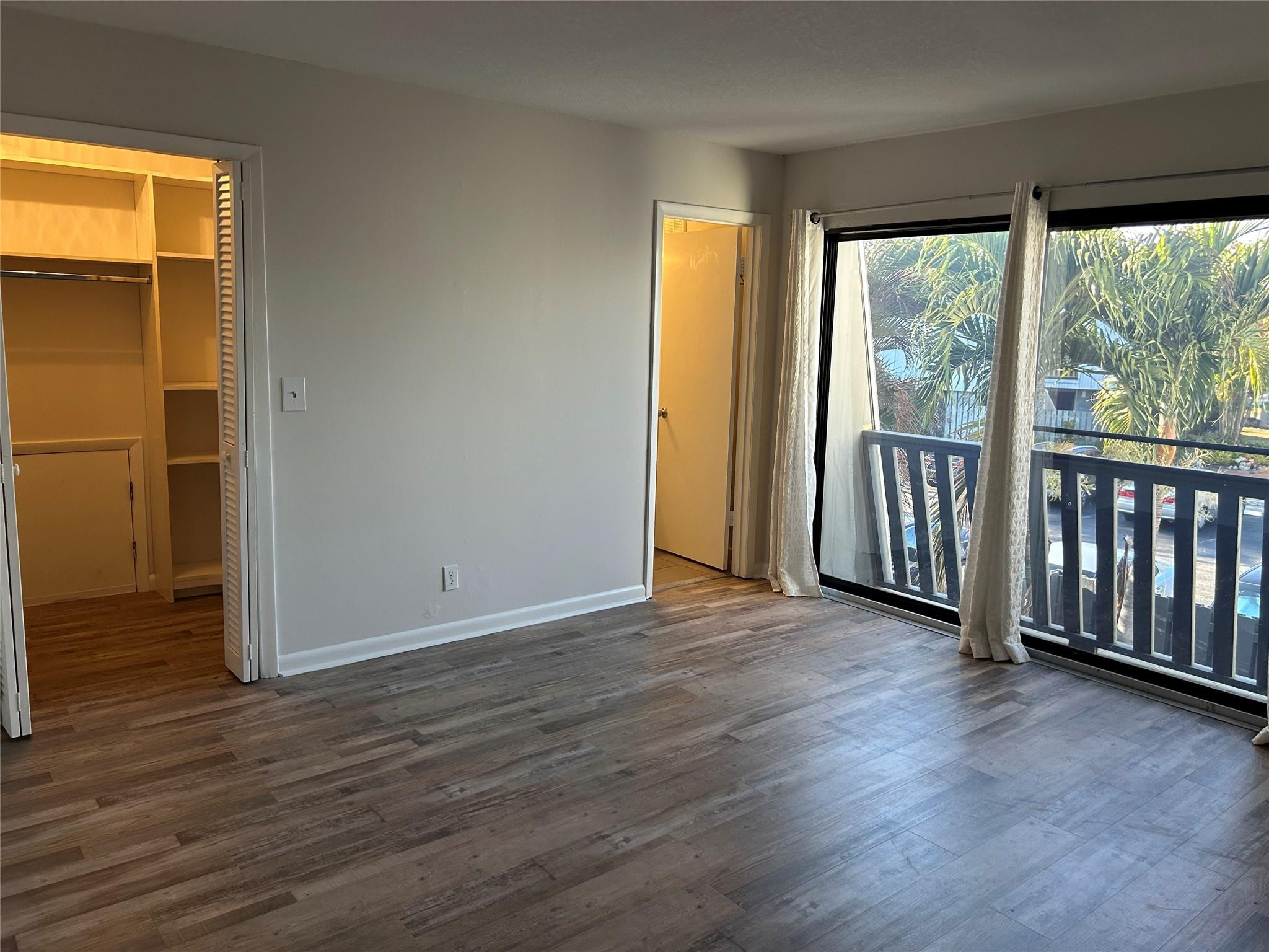 Court Yards Condo - Residential