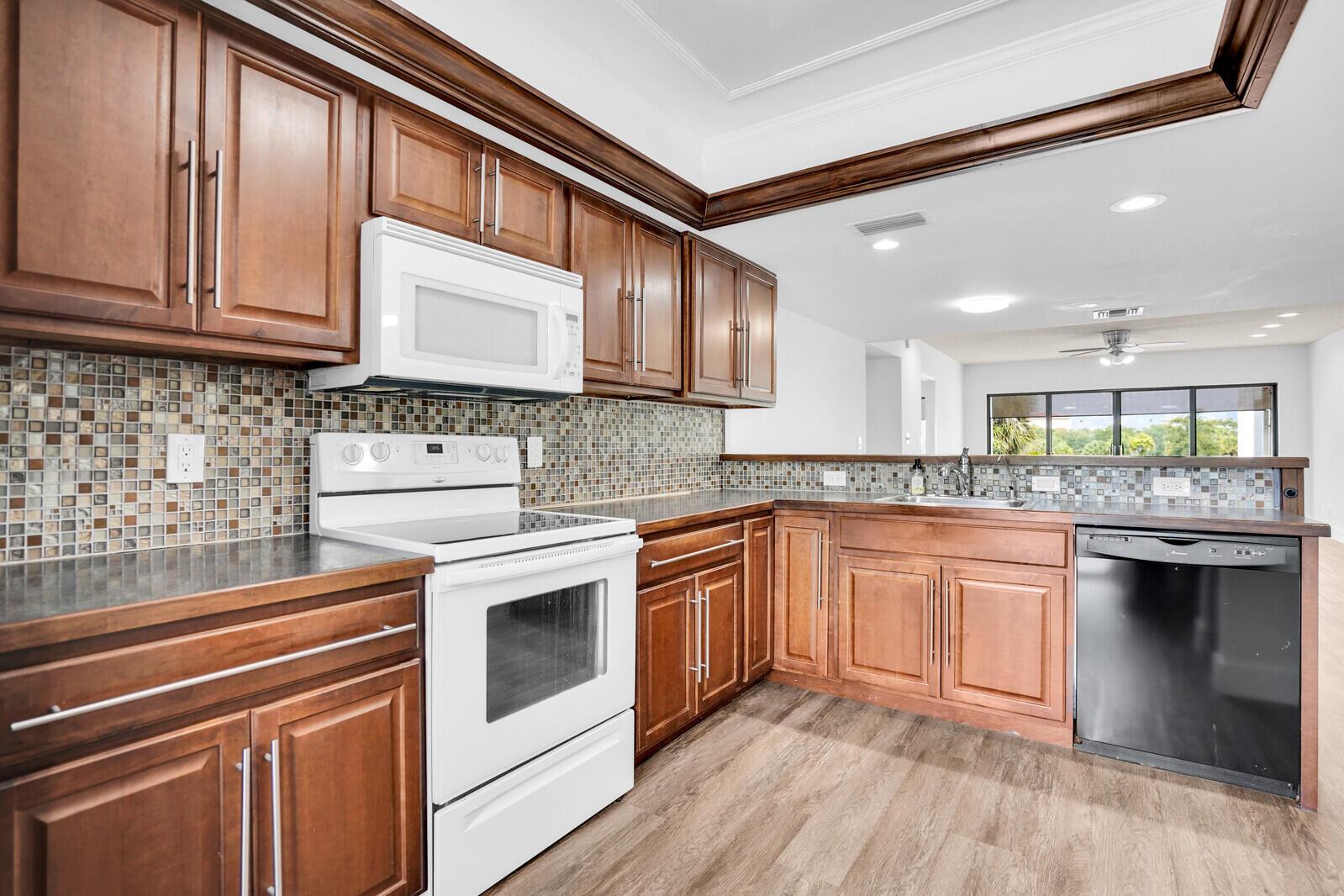 LANDS OF THE PRESIDENT CO - Residential