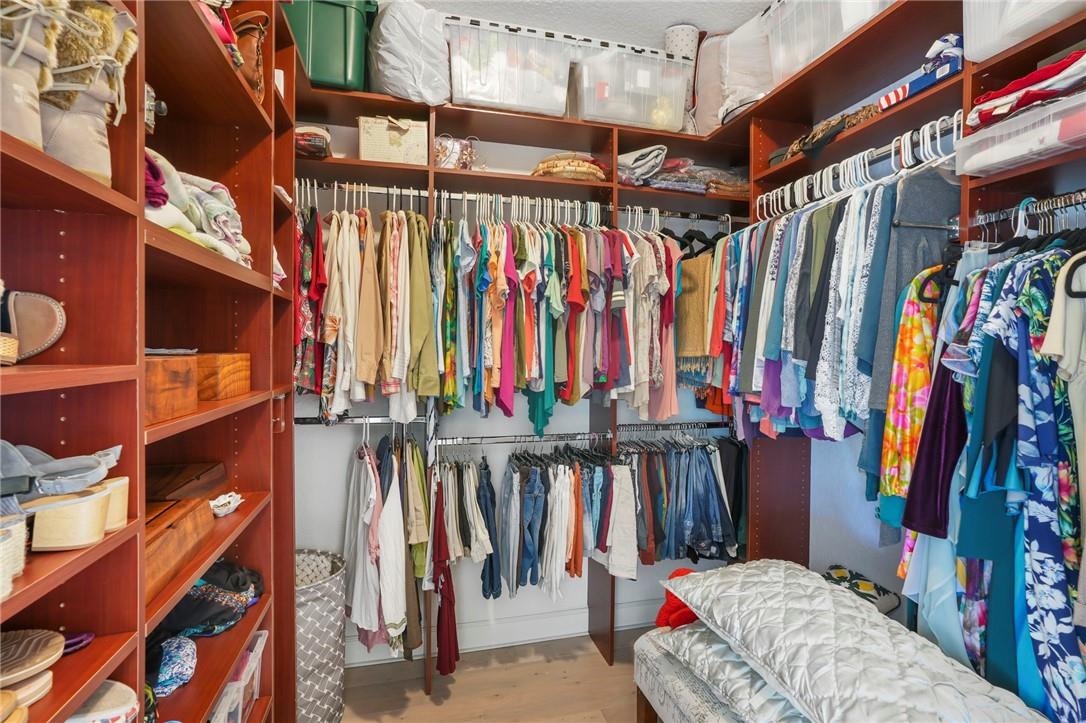 The Cove 2nd Sec 33-27 B - Residential