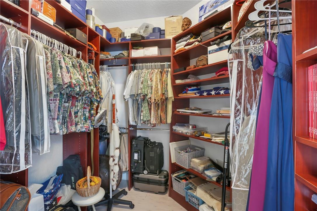 The Cove 2nd Sec 33-27 B - Residential