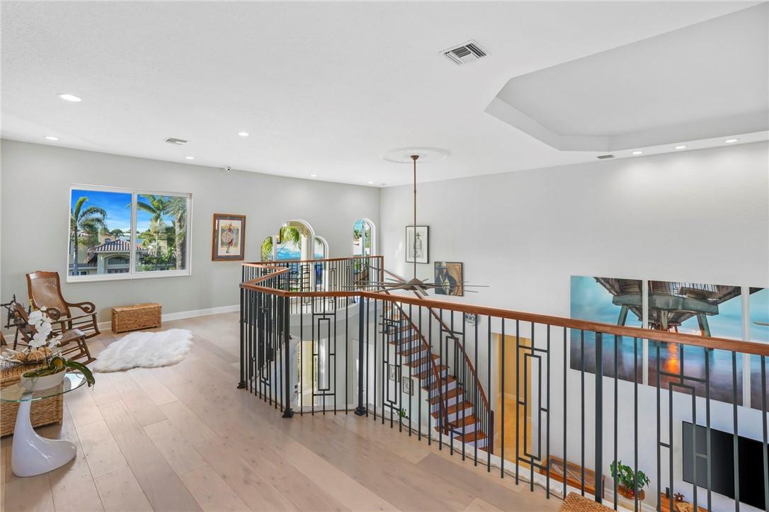 The Cove 2nd Sec 33-27 B - Residential