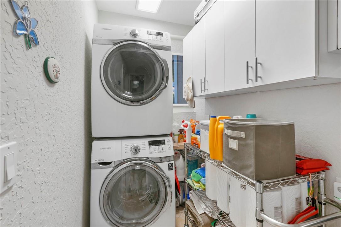 The Cove 2nd Sec 33-27 B - Residential