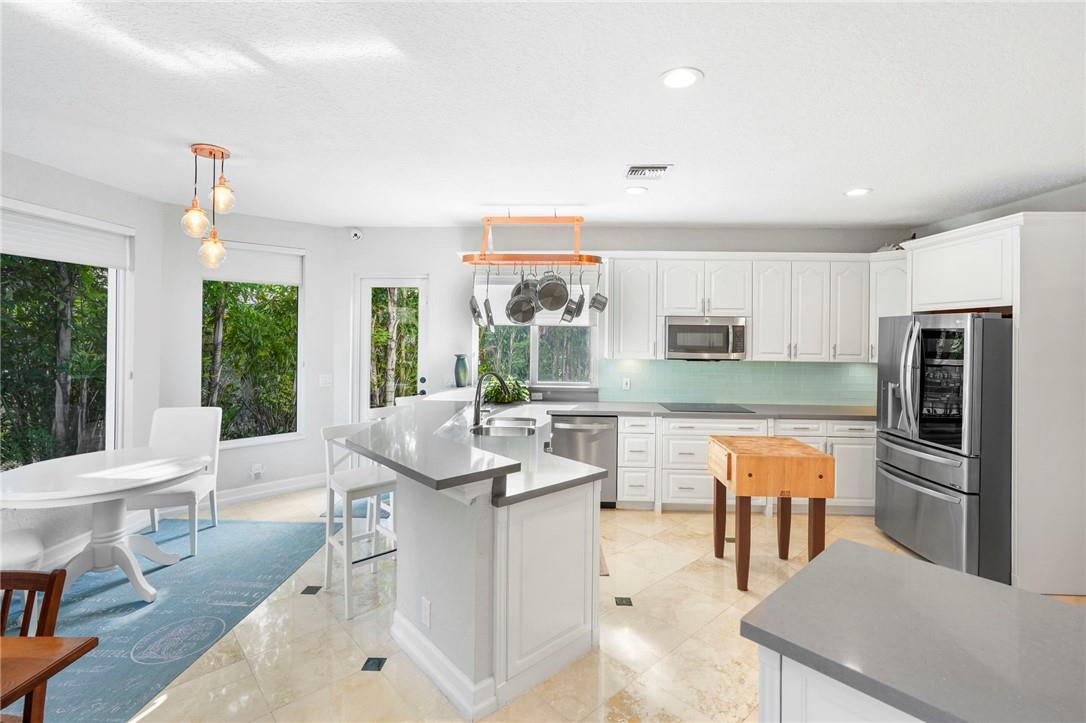 The Cove 2nd Sec 33-27 B - Residential