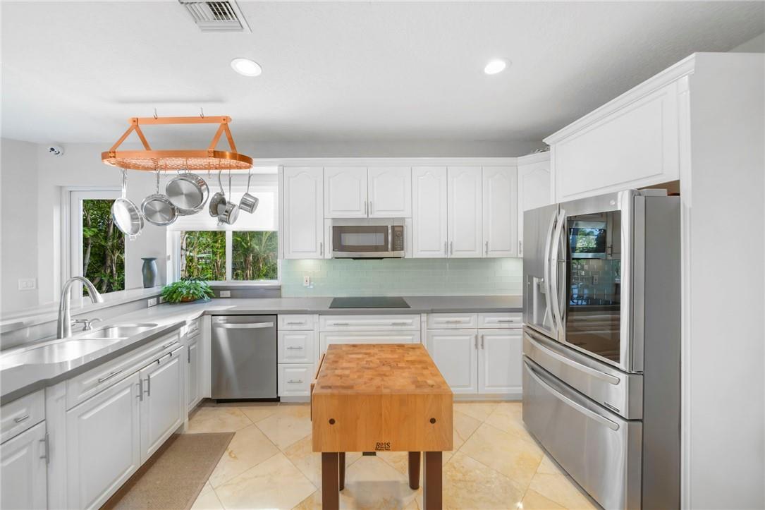 The Cove 2nd Sec 33-27 B - Residential