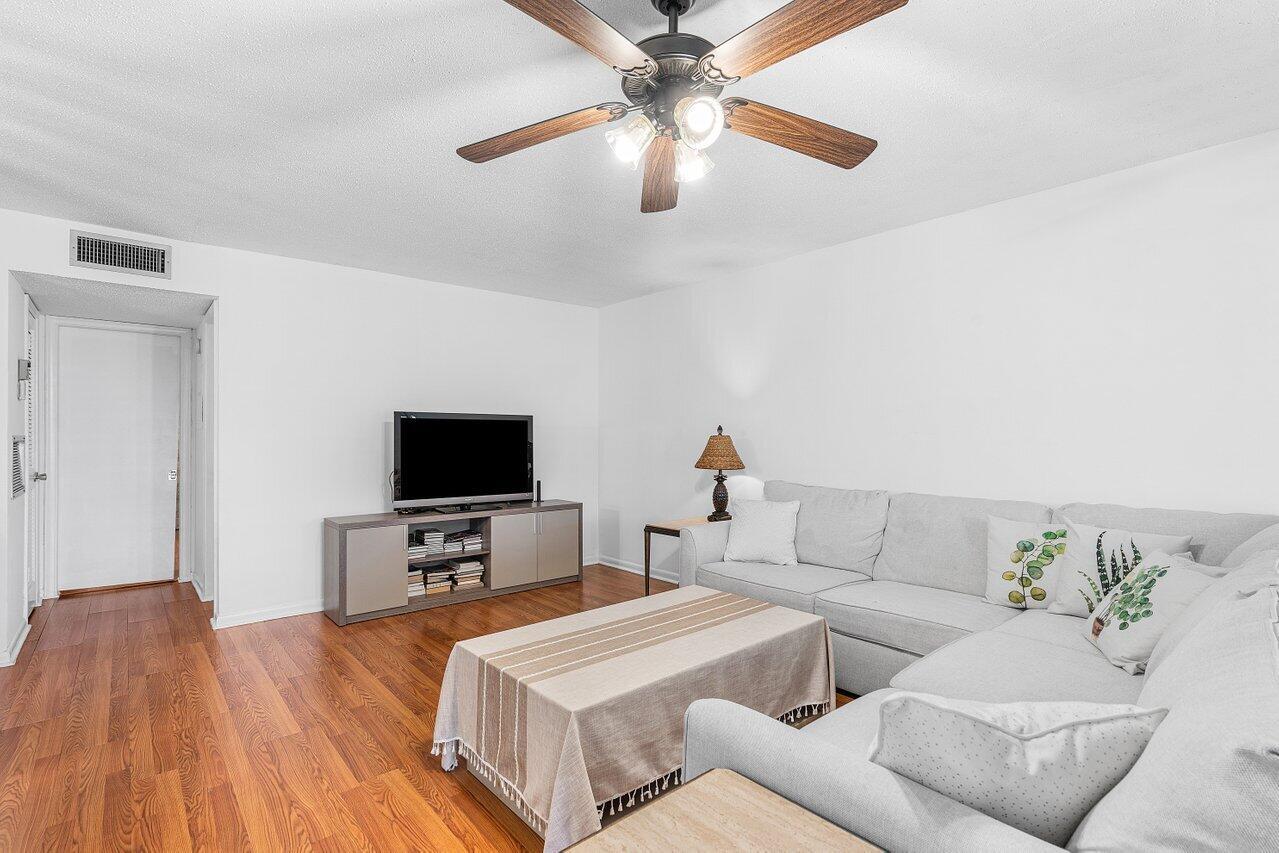 HIGH POINT OF DELRAY BEAC - Residential