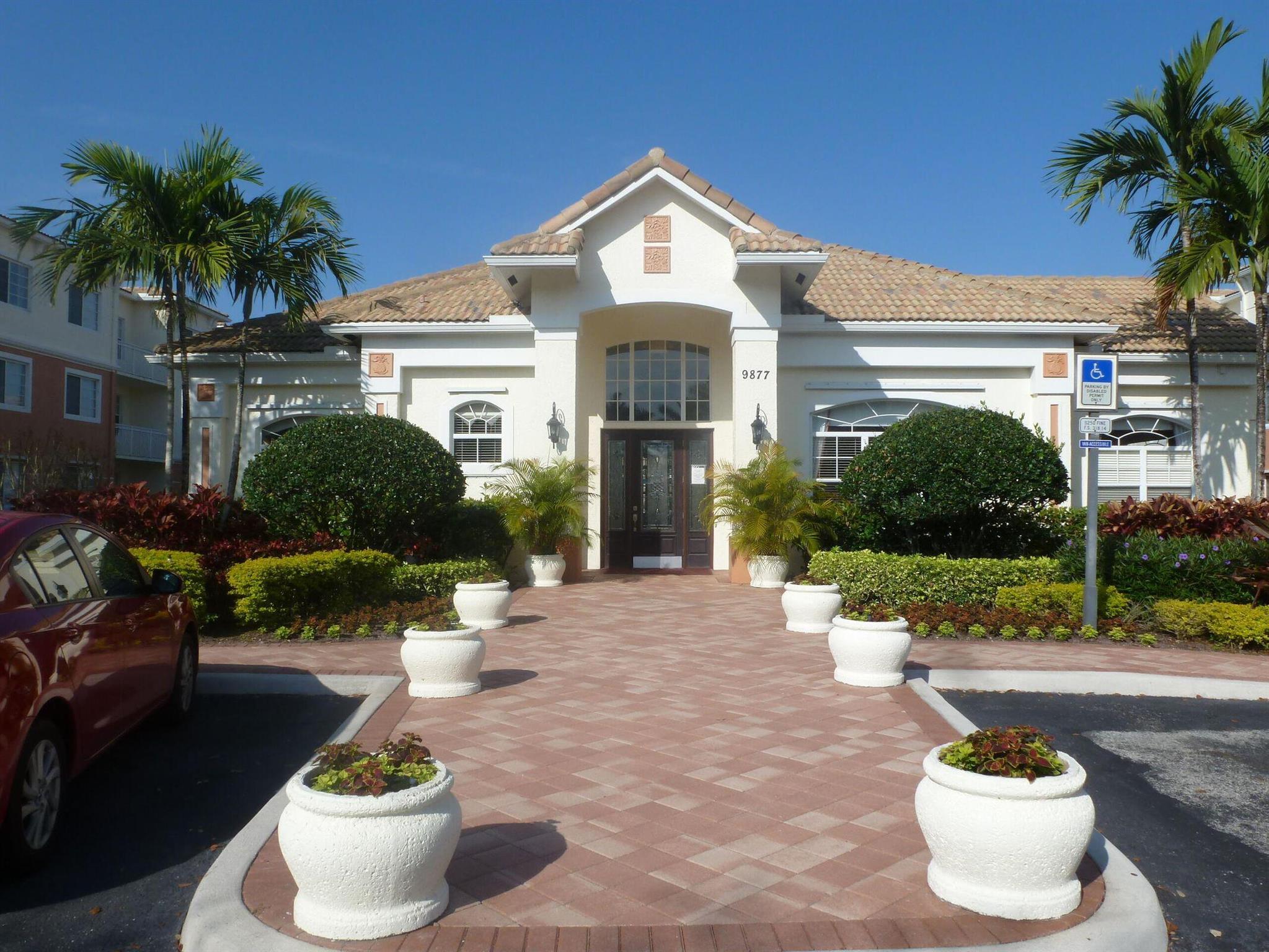 MEZZANO CONDO - Residential Lease