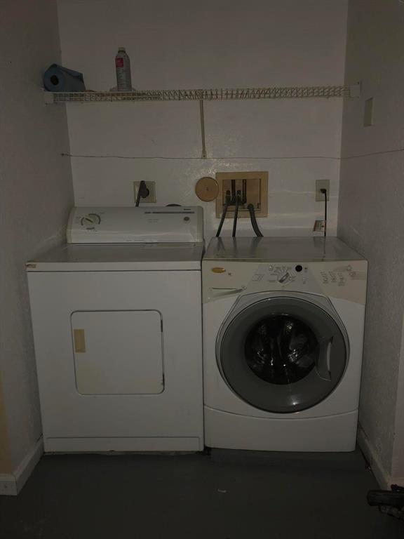 VICTORIA WOODS 4 - Residential Lease