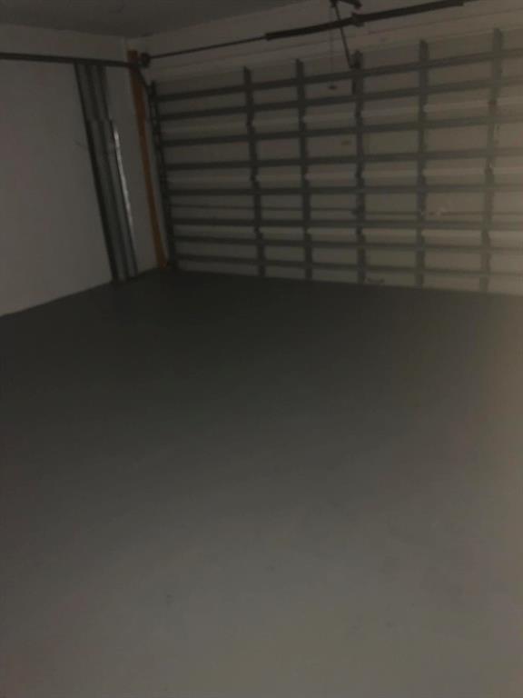 VICTORIA WOODS 4 - Residential Lease