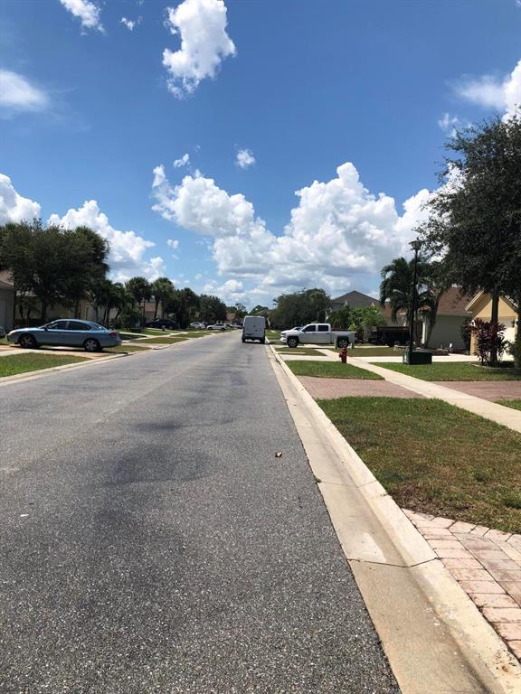 VICTORIA WOODS 4 - Residential Lease