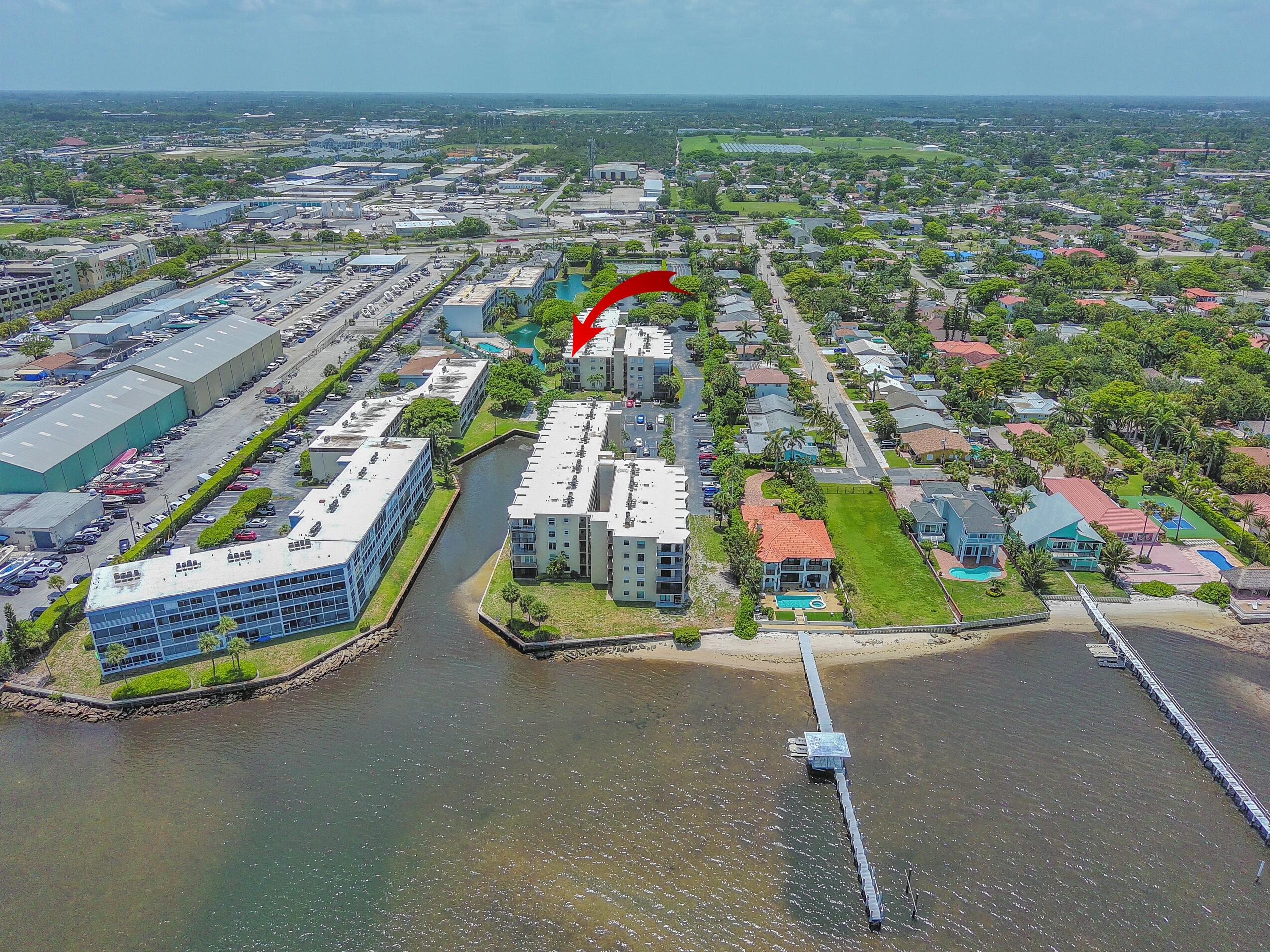 HIDDEN HARBOUR OF THE PALM BEACHES COND DECL FILED - Residential