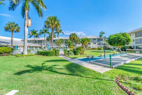 Tiny photo for 1951 NE 39th Street #131, Lighthouse Point, FL 33064 (MLS # B26008333)