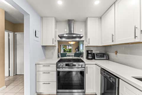 Tiny photo for 1951 NE 39th Street #131, Lighthouse Point, FL 33064 (MLS # B26008333)