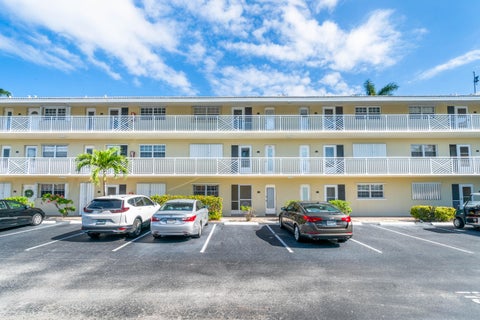 Tiny photo for 1951 NE 39th Street #131, Lighthouse Point, FL 33064 (MLS # B26008333)