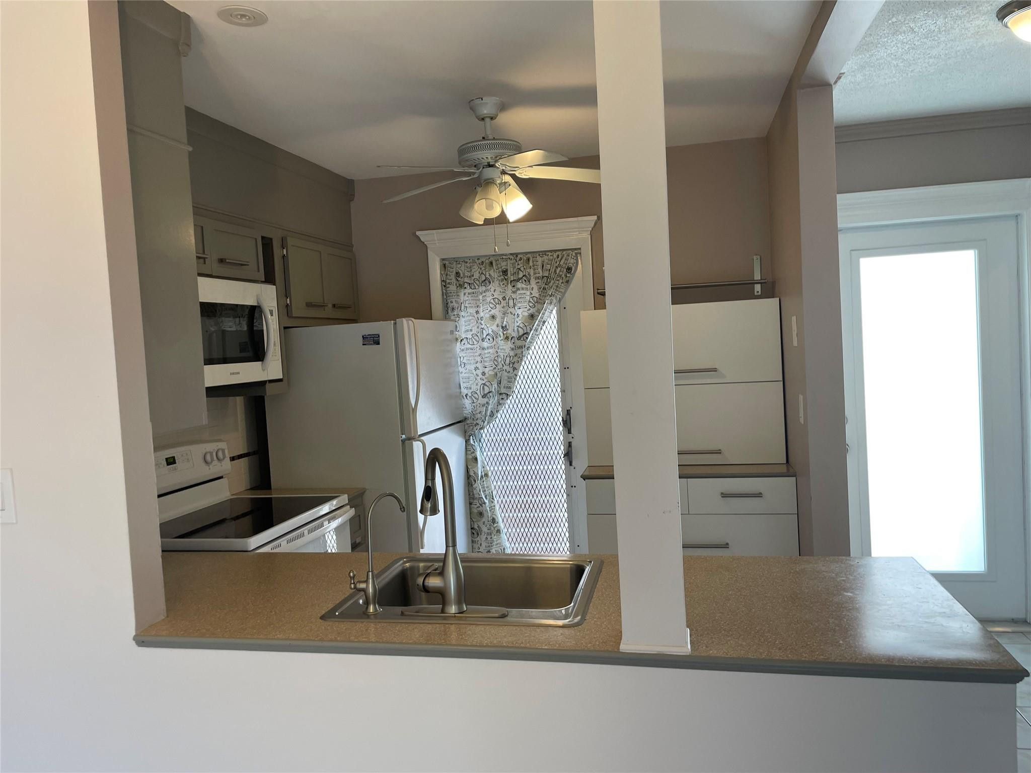 GALEN HALL CONDO - Residential Lease