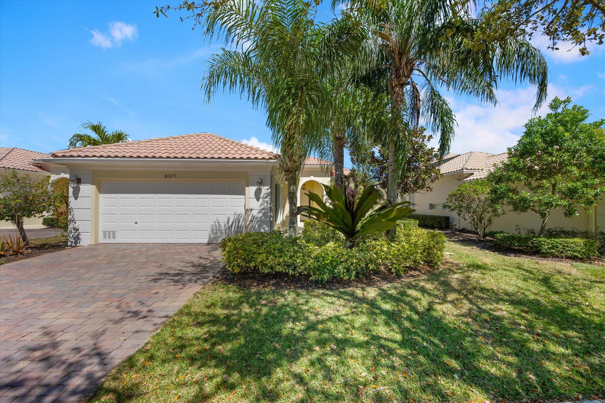 8377 Xanthus Lane