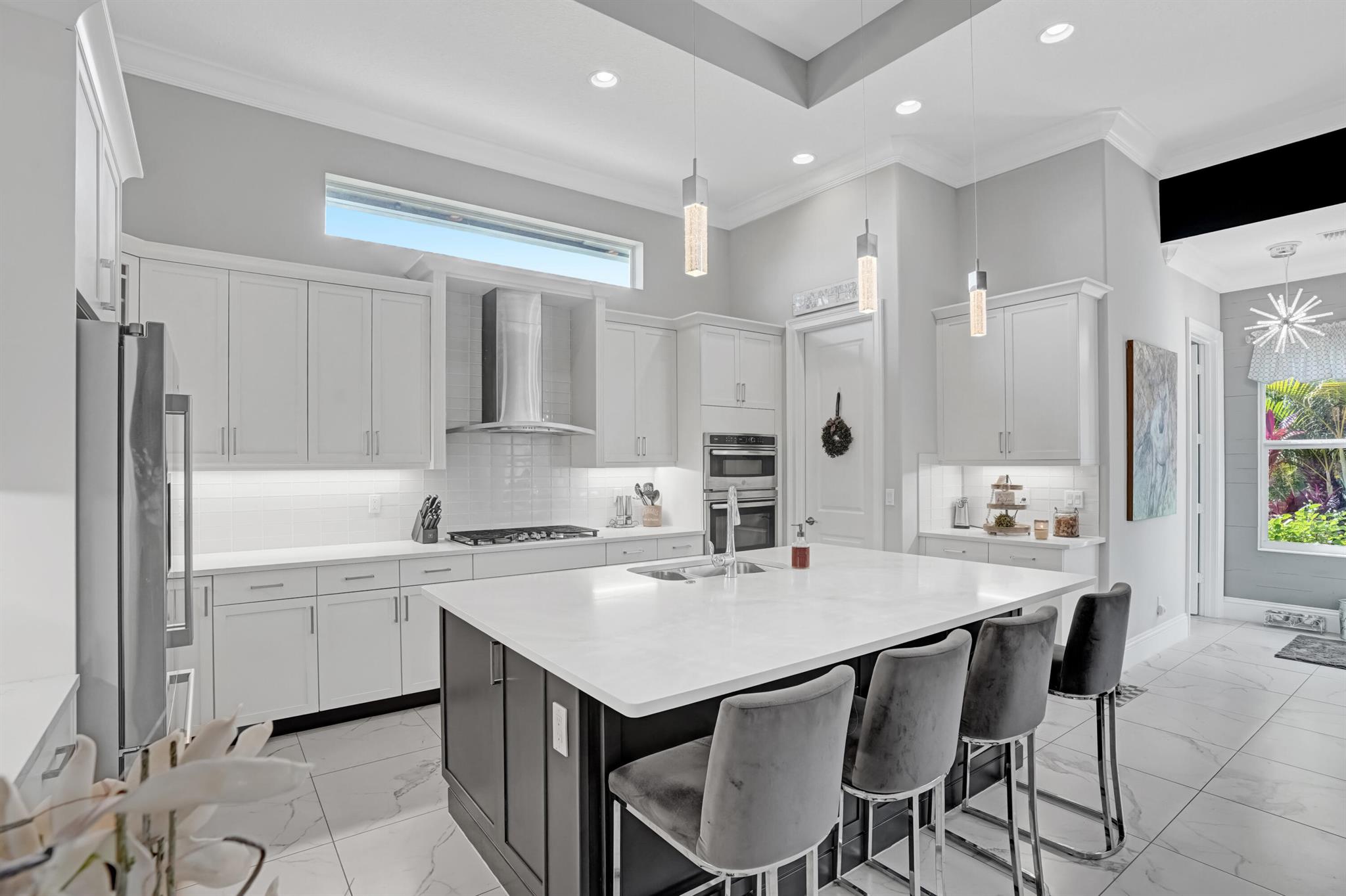 LAKE SAPPHIRE WEST RESIDE - Residential