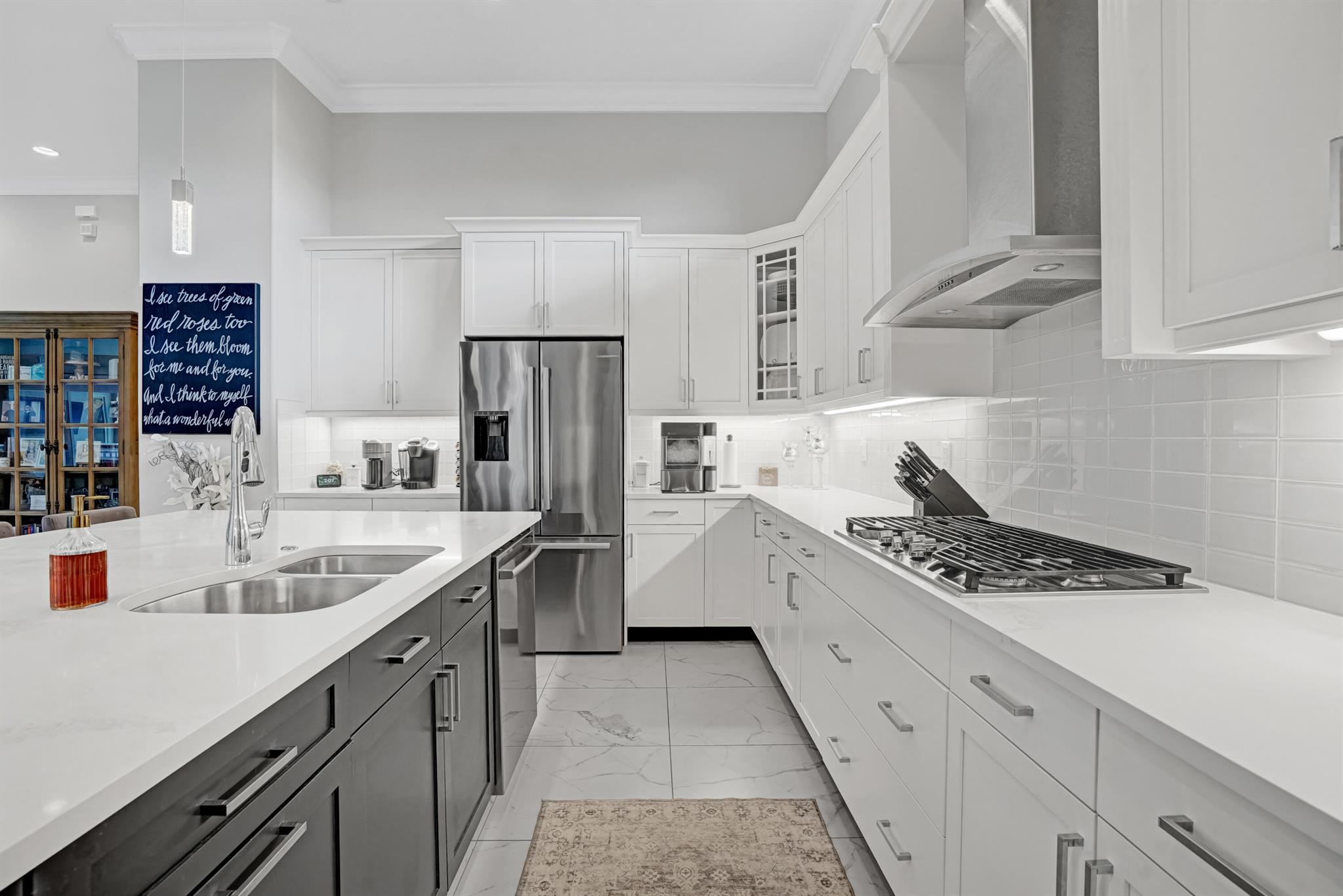 LAKE SAPPHIRE WEST RESIDE - Residential