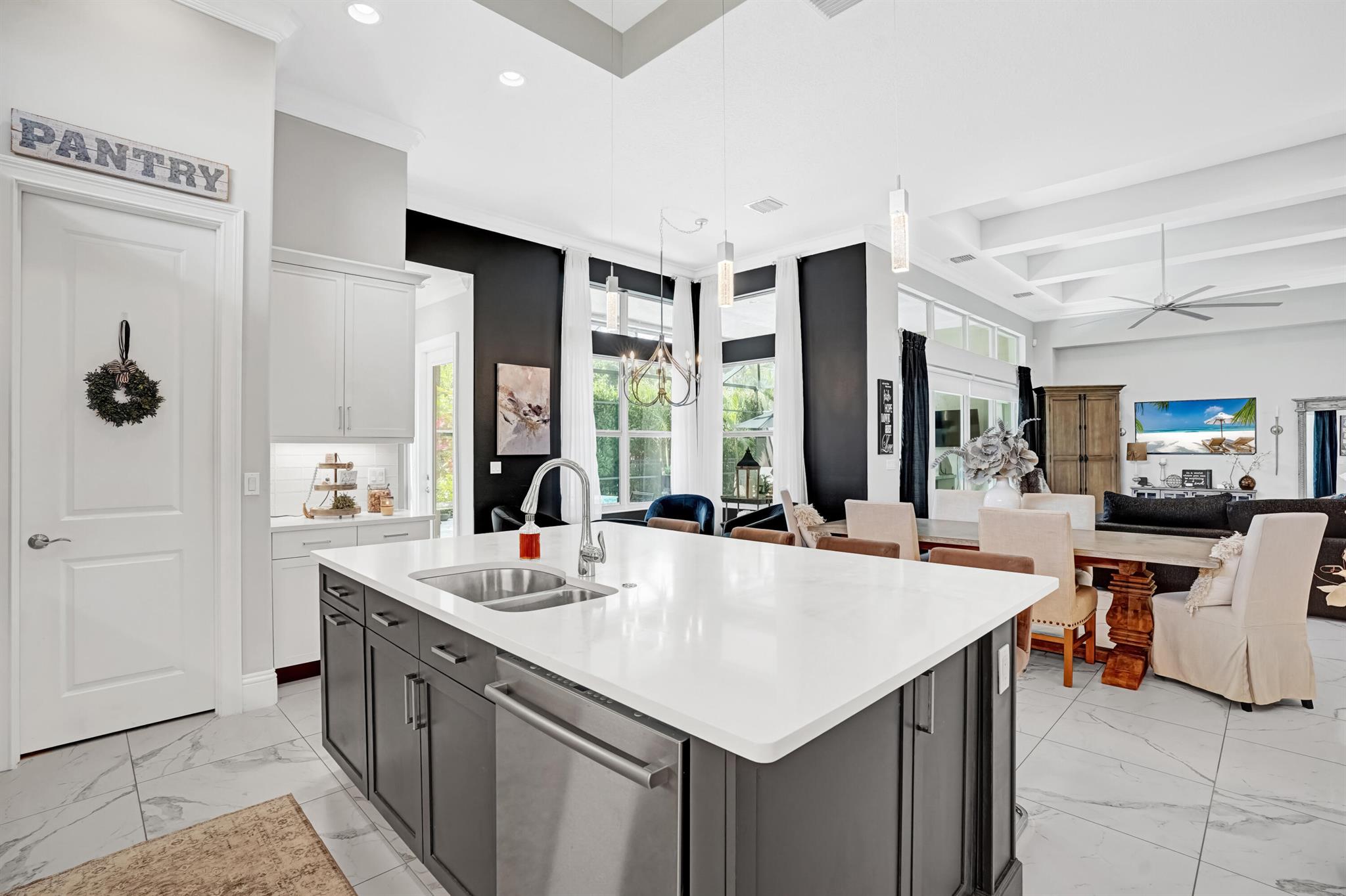 LAKE SAPPHIRE WEST RESIDE - Residential