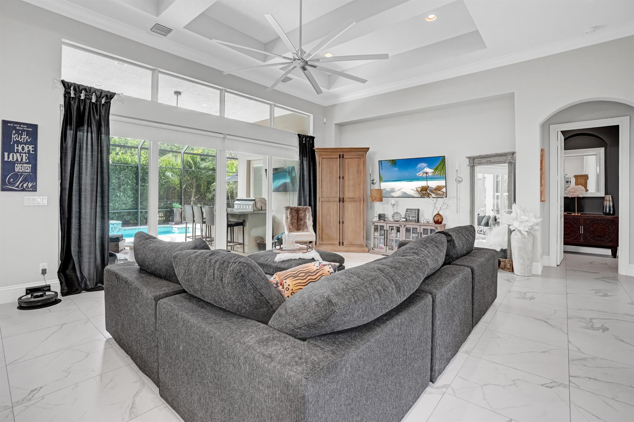 LAKE SAPPHIRE WEST RESIDE - Residential