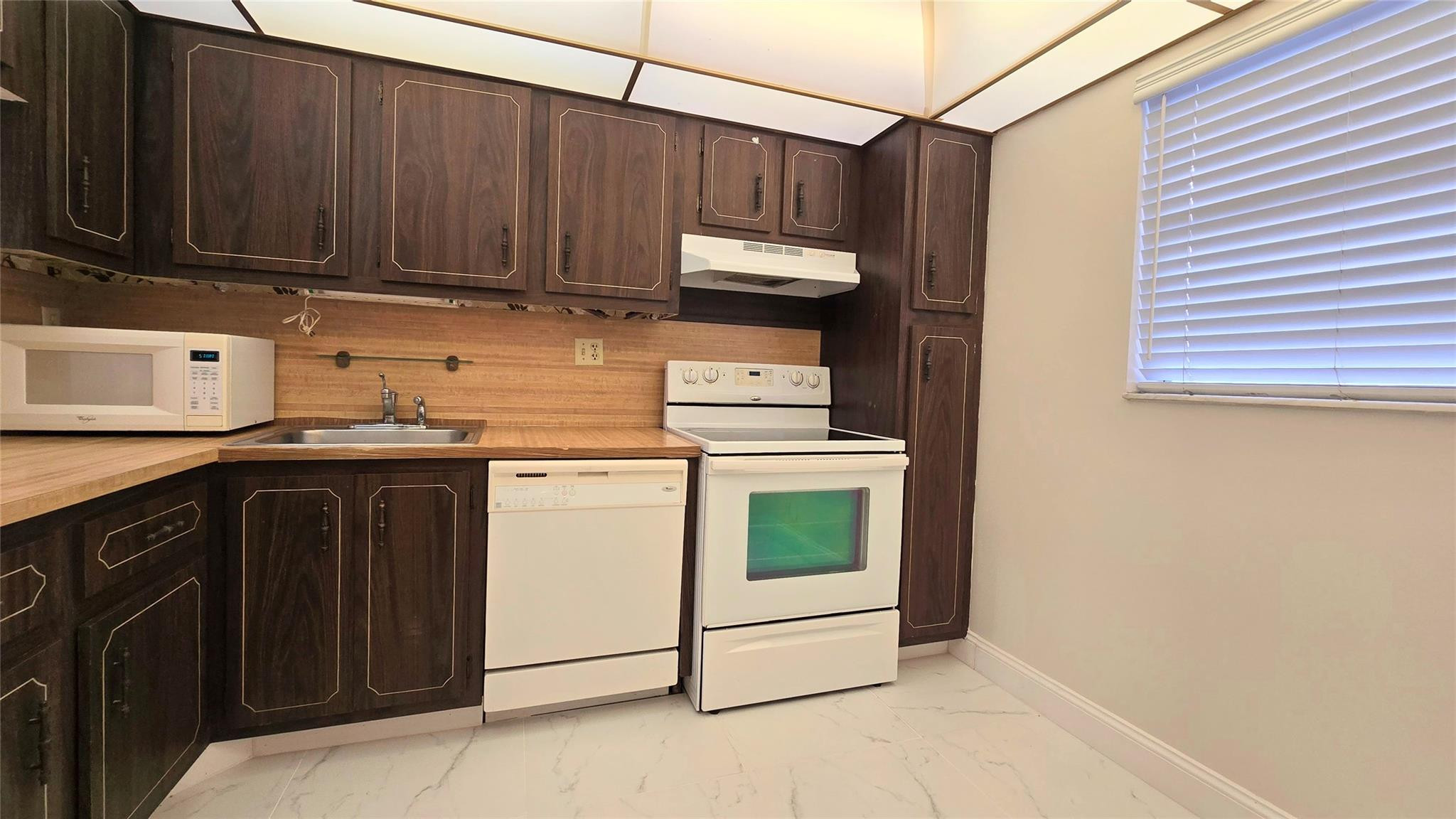 Sands Point Condo V - Residential Lease