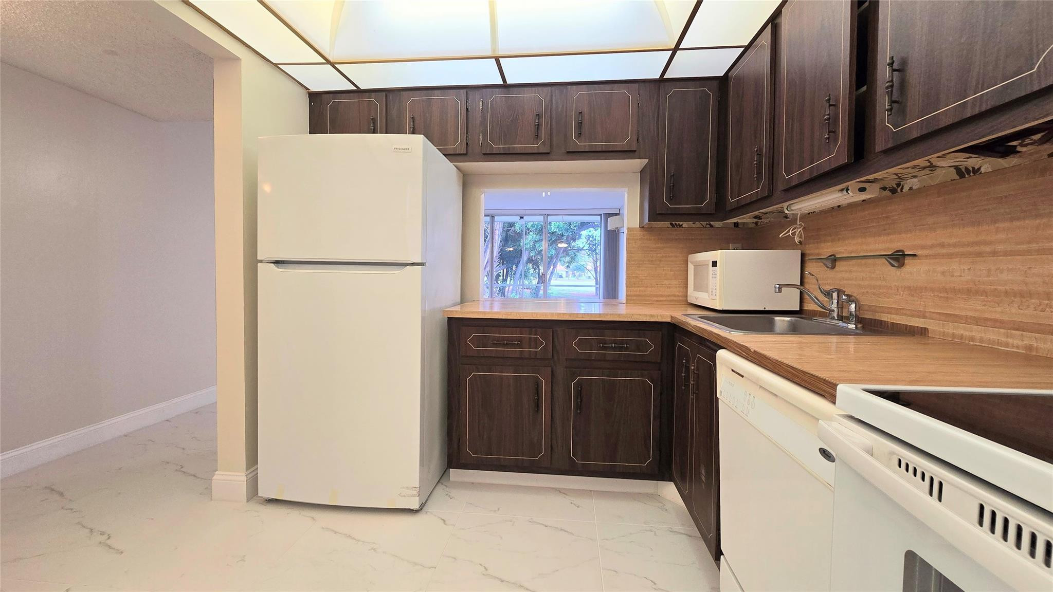 Sands Point Condo V - Residential Lease