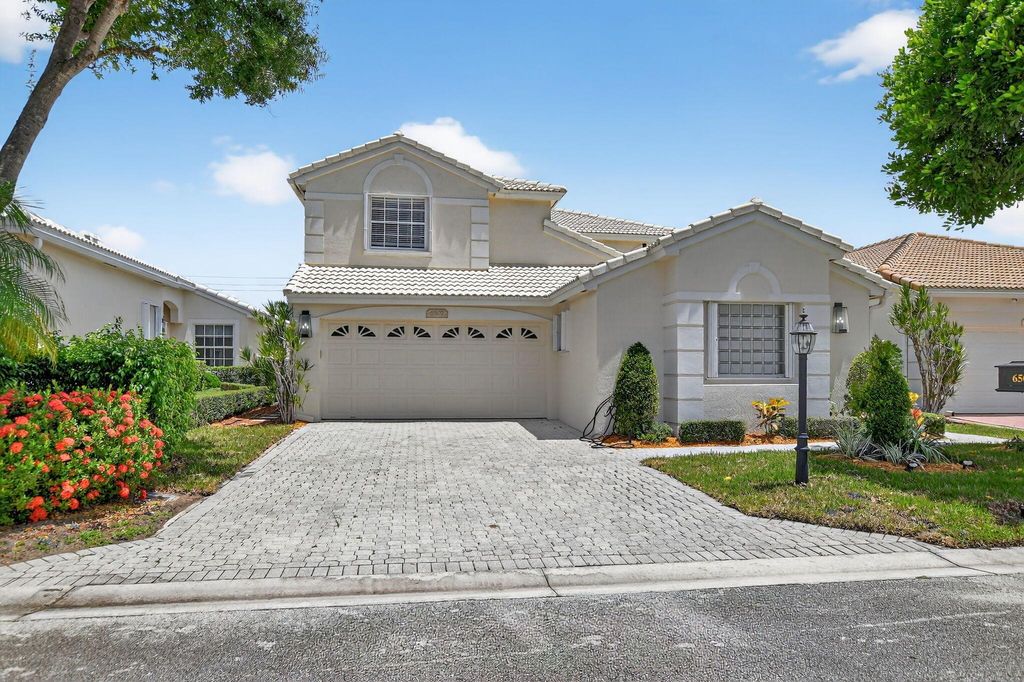 Photo of 6502 Brava Way, Boca Raton, FL 33433 (MLS # R11106944)