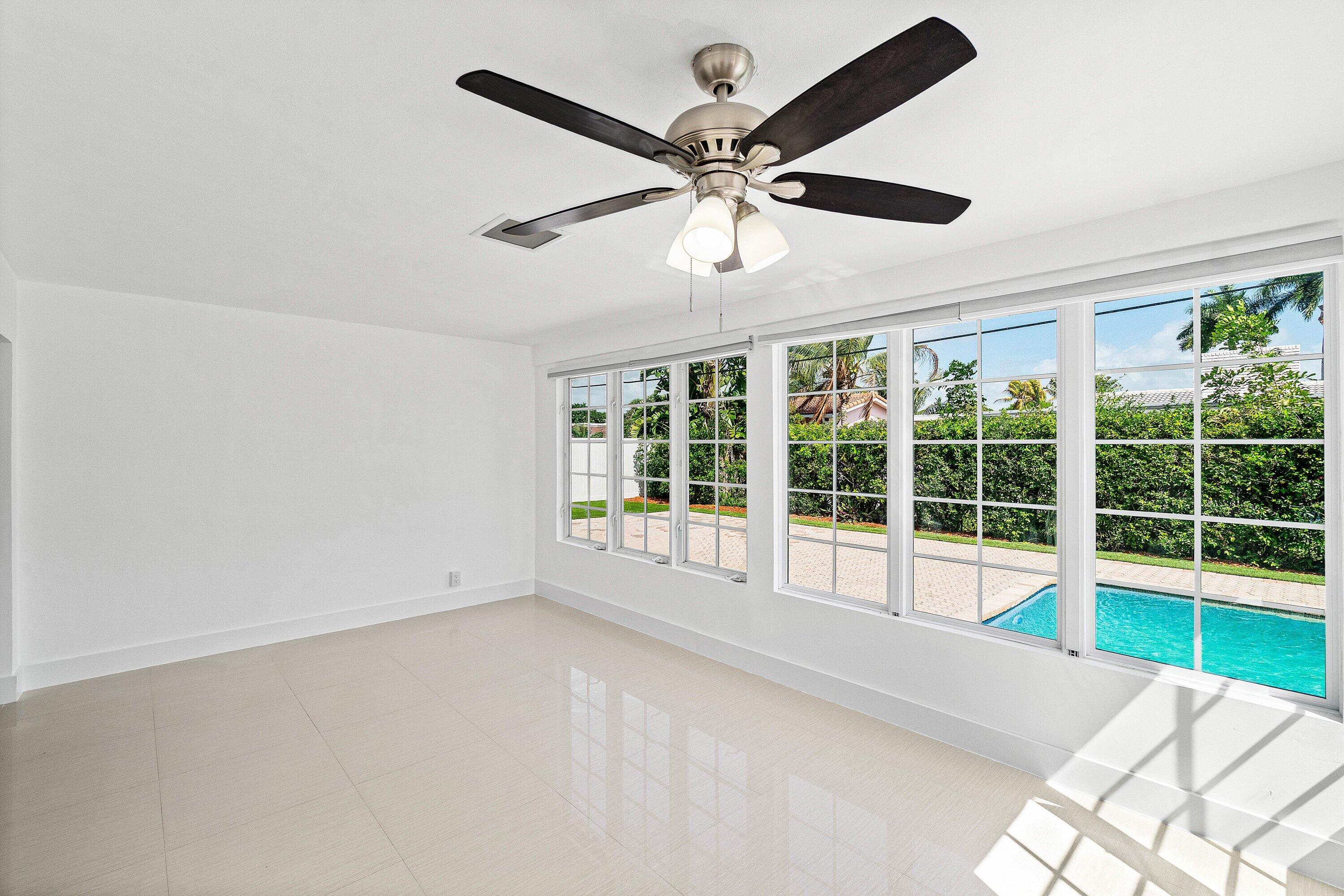 COUNTRY CLUB VILLAGE SEC B - Residential