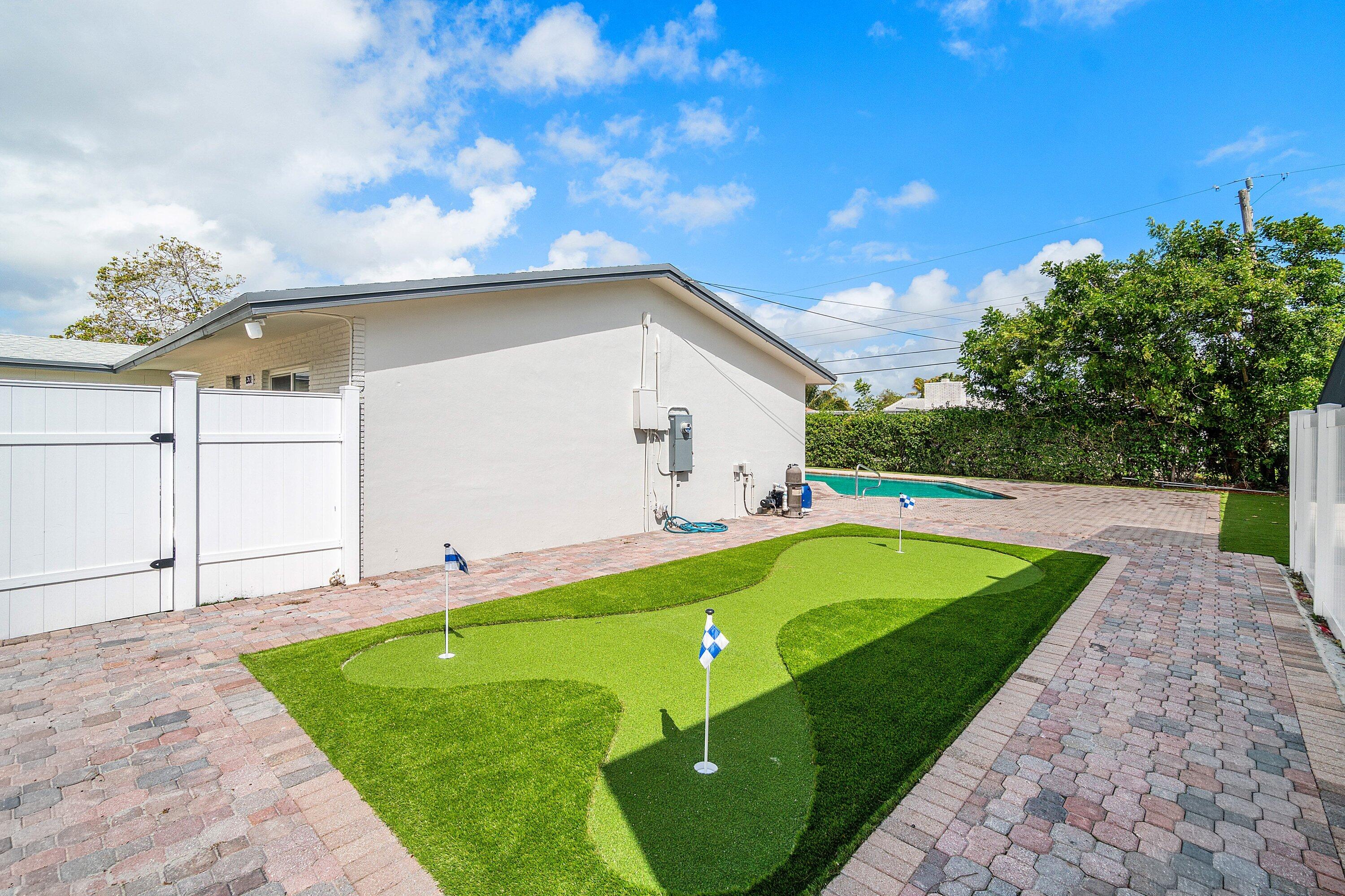 COUNTRY CLUB VILLAGE SEC B - Residential