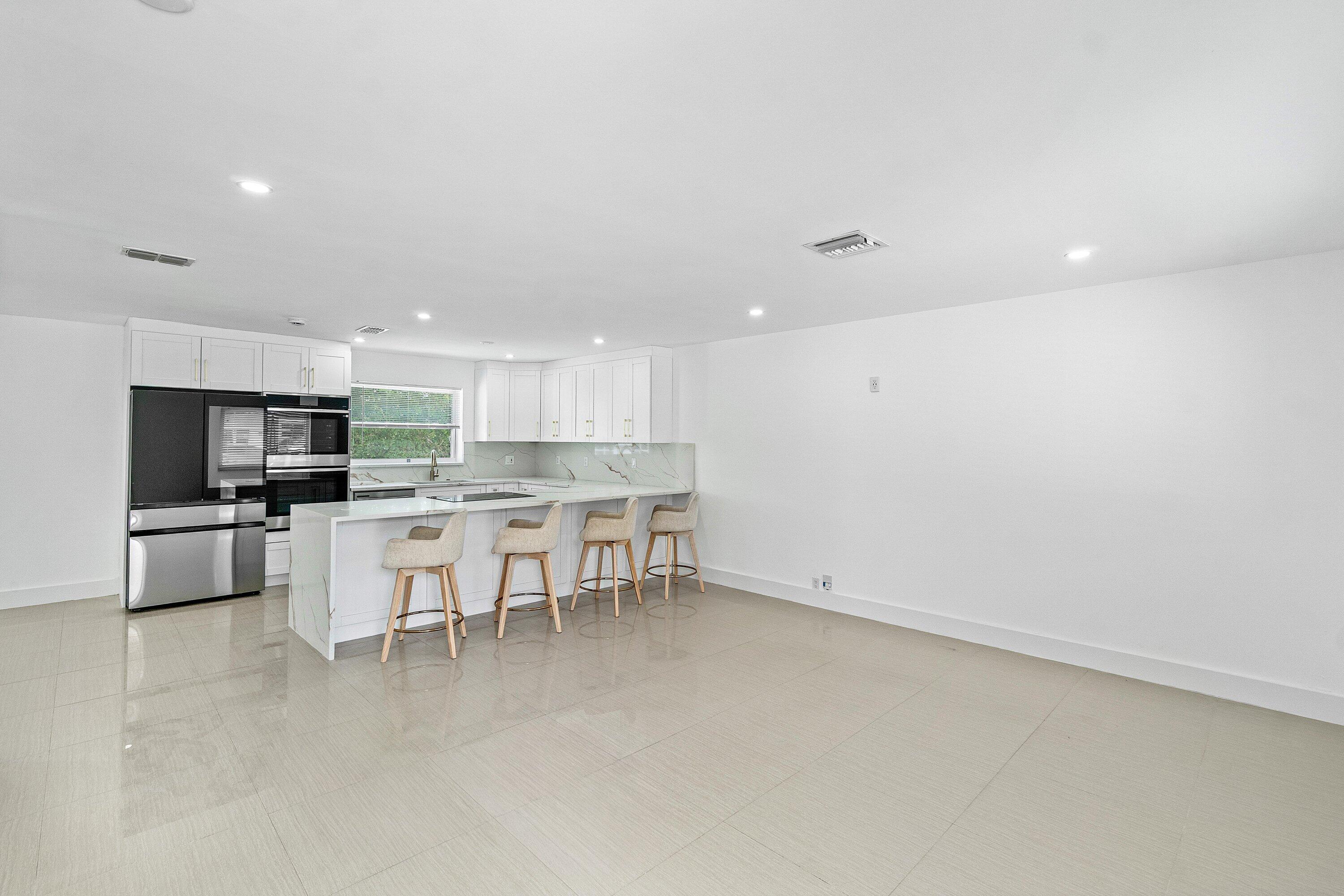 COUNTRY CLUB VILLAGE SEC B - Residential