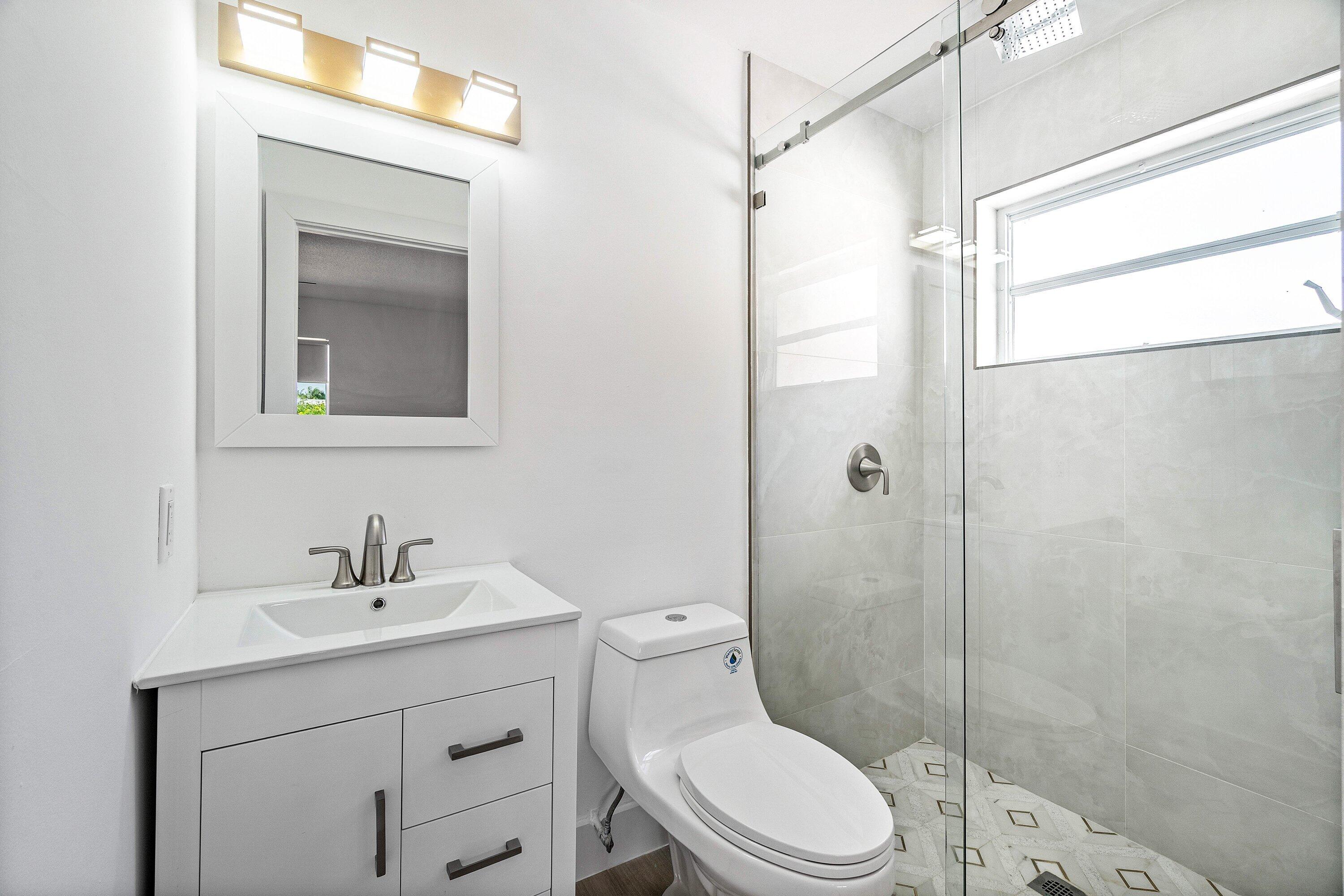 COUNTRY CLUB VILLAGE SEC B - Residential