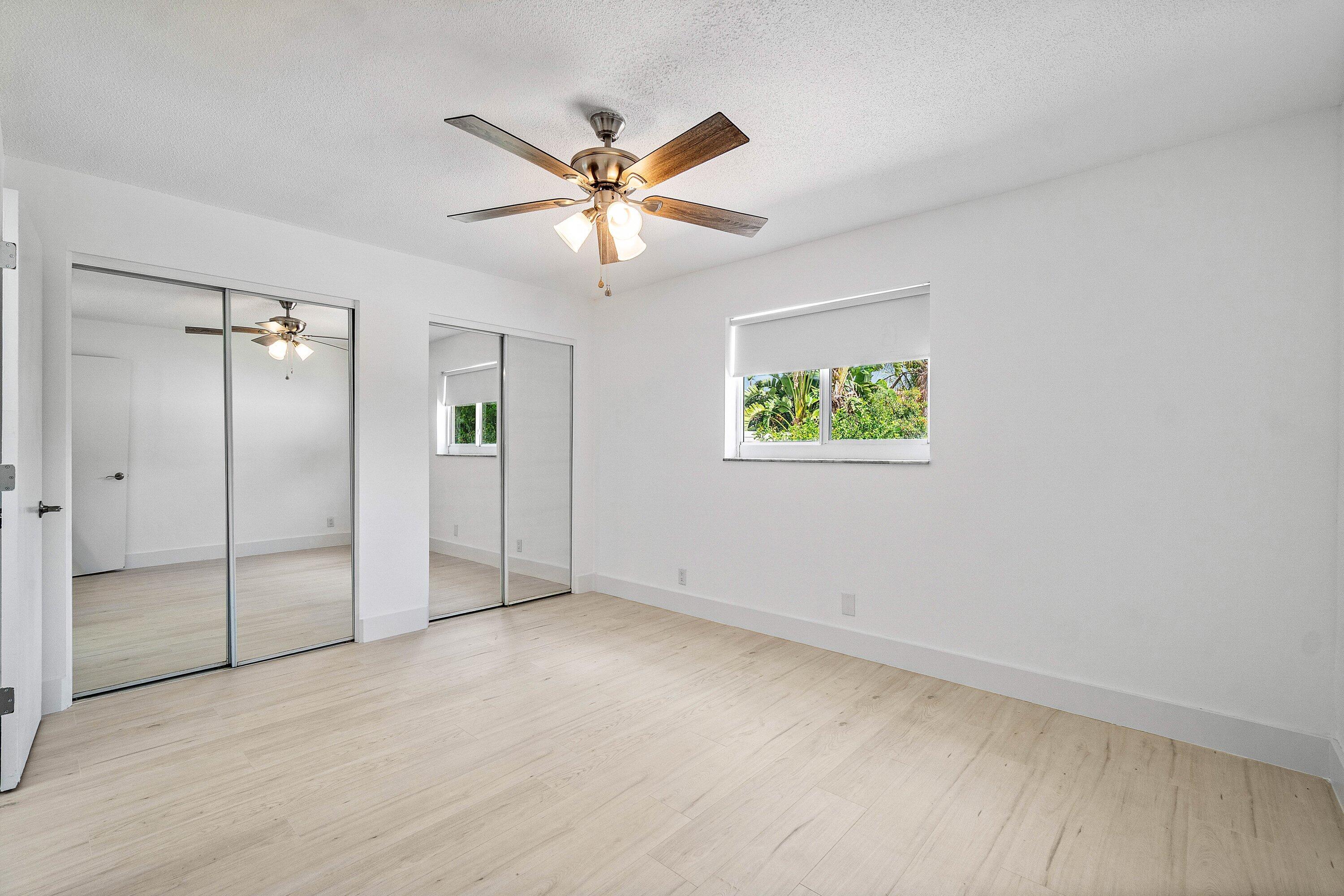 COUNTRY CLUB VILLAGE SEC B - Residential