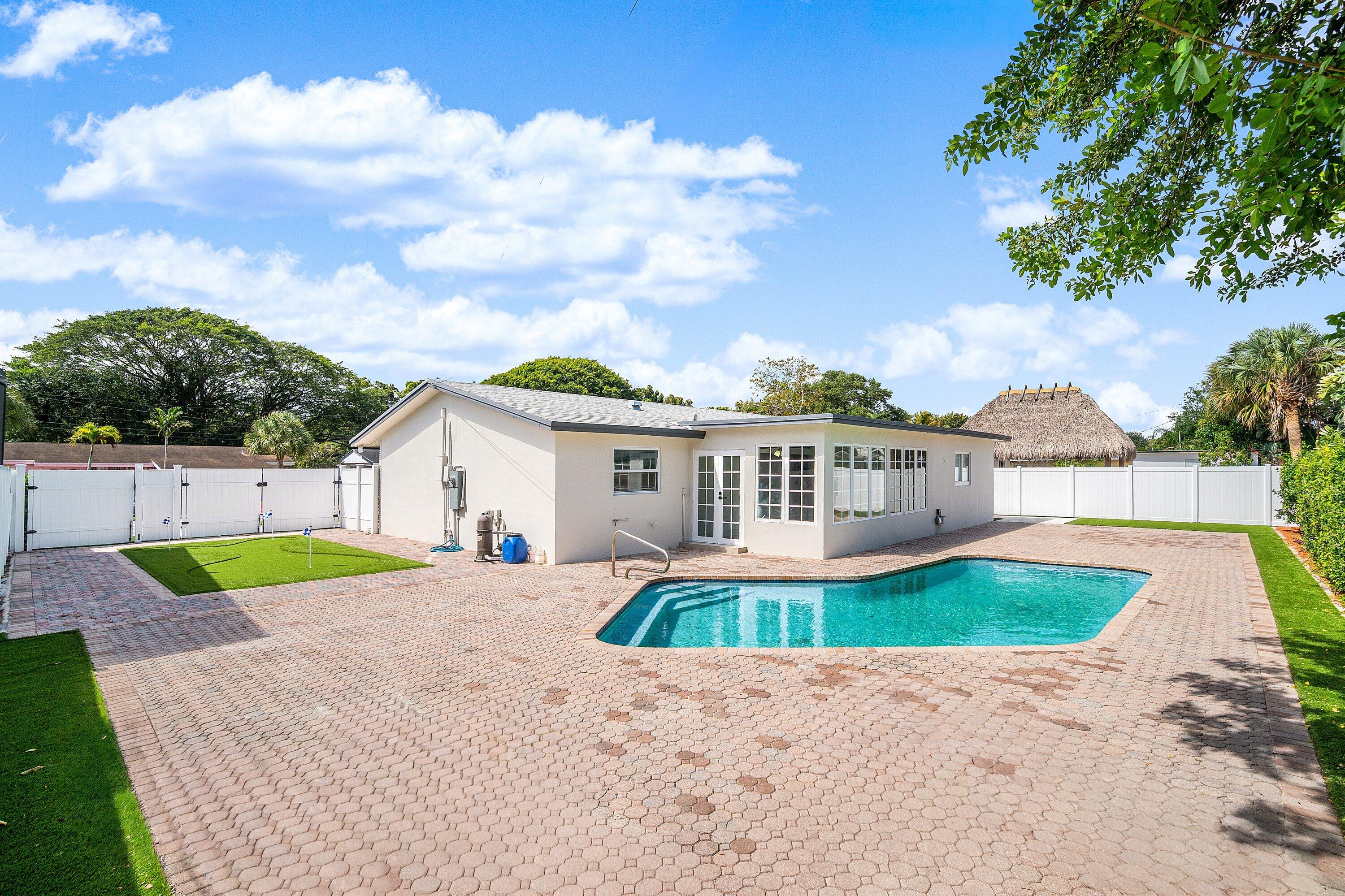 COUNTRY CLUB VILLAGE SEC B - Residential