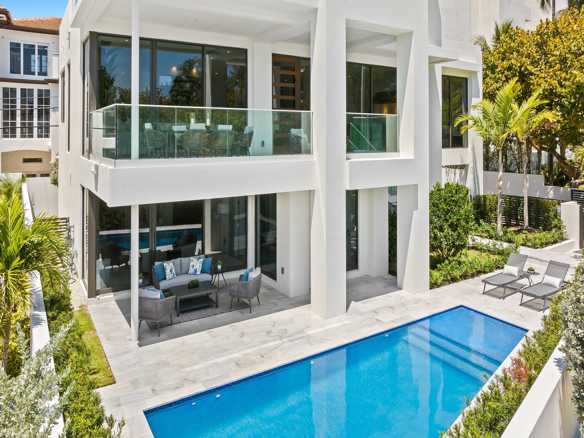 1813 N Fort Lauderdale Beach Blvd