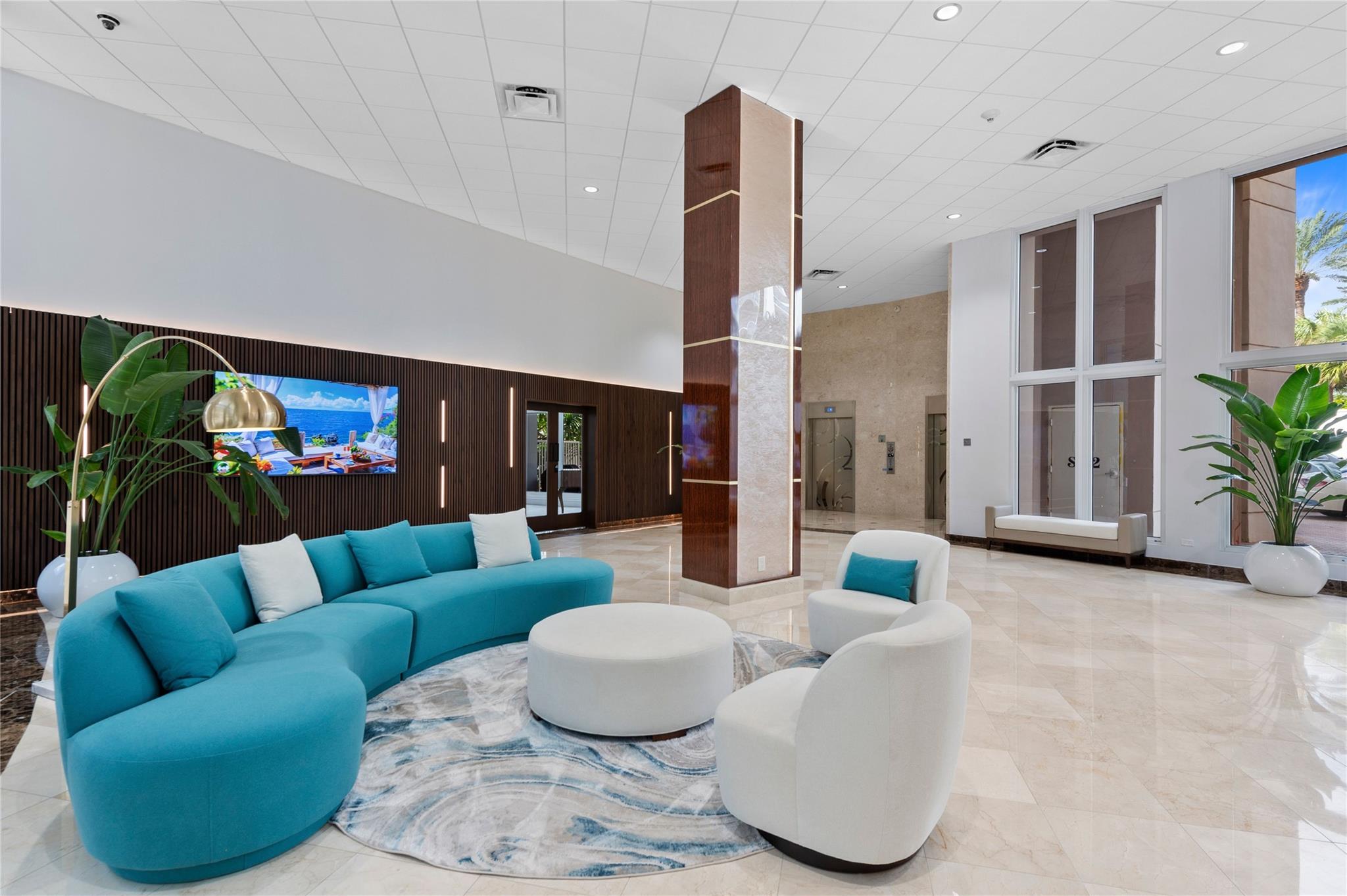 THE GALLEON CONDO - Residential